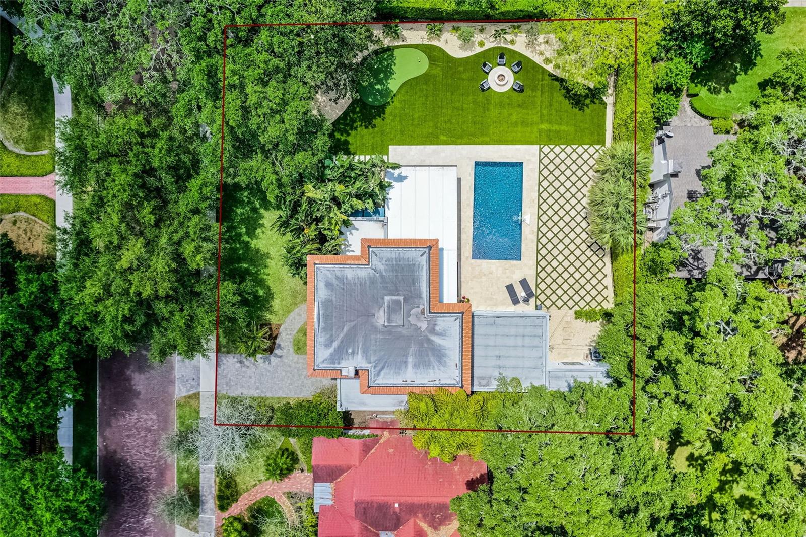 906 ALHAMBRA CT