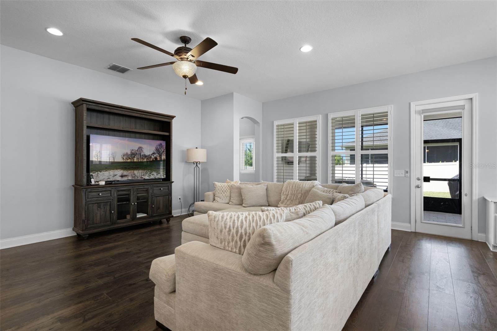 17200 GATHERING PLACE CIR