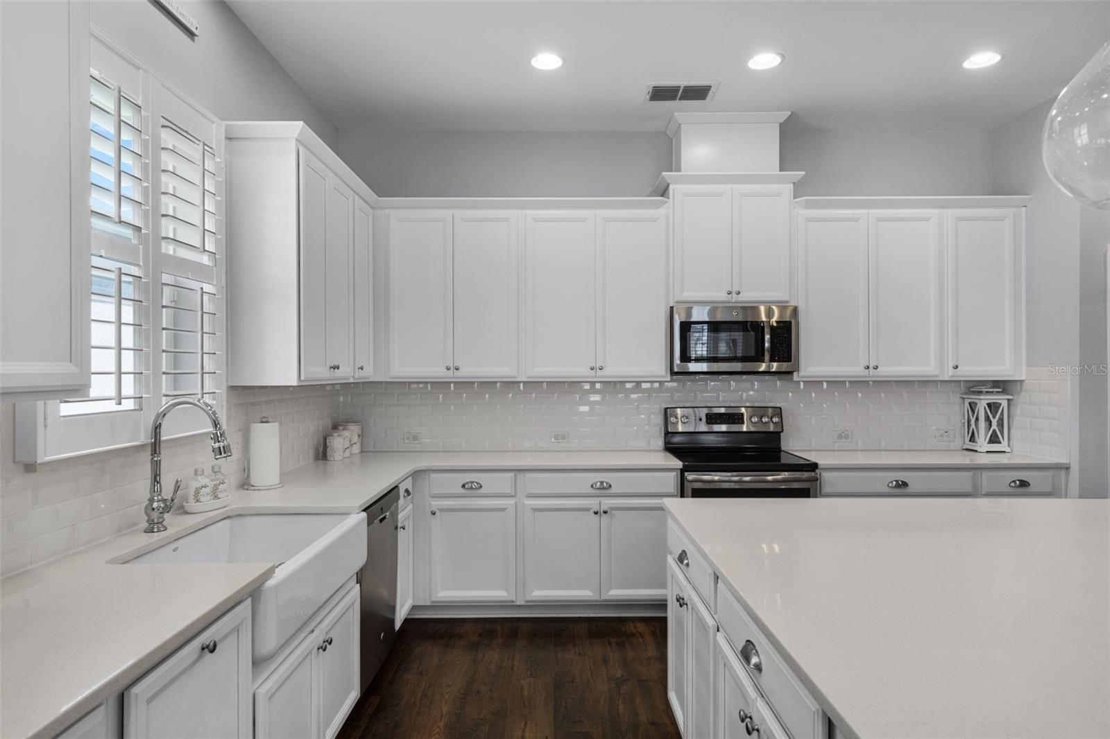 17200 GATHERING PLACE CIR