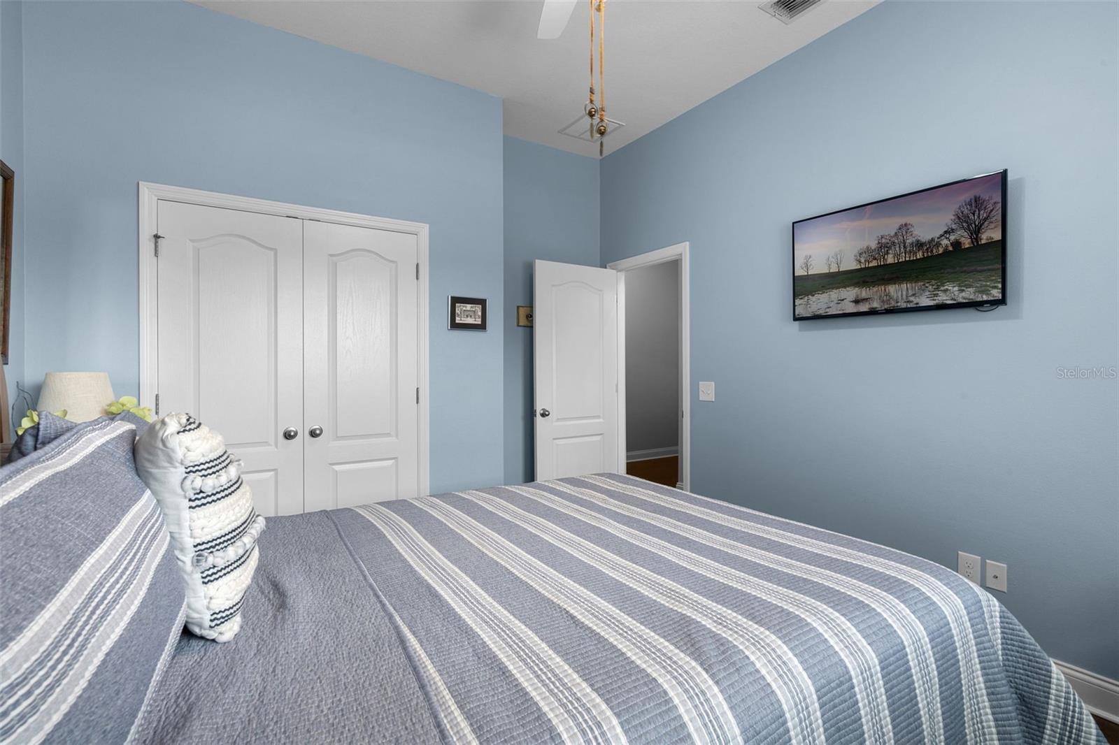 17200 GATHERING PLACE CIR