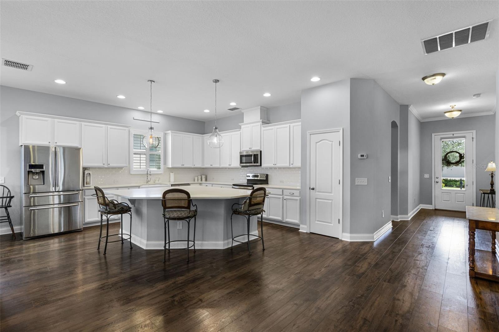 17200 GATHERING PLACE CIR