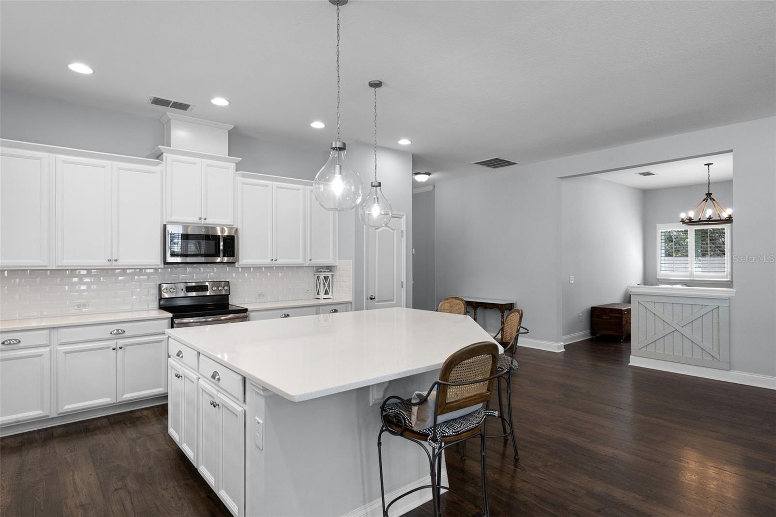 17200 GATHERING PLACE CIR