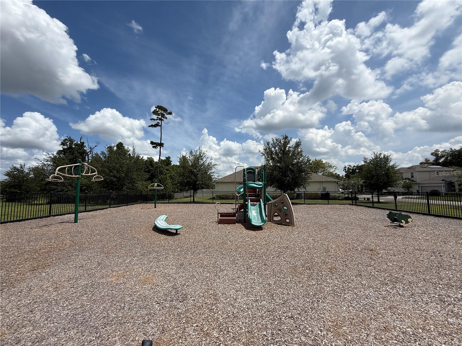 1061 CASTLEVECCHIO LOOP