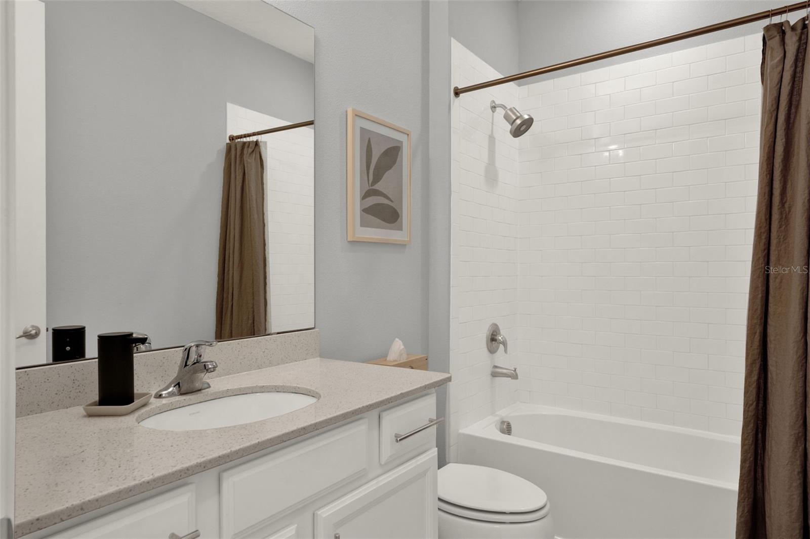 1061 CASTLEVECCHIO LOOP