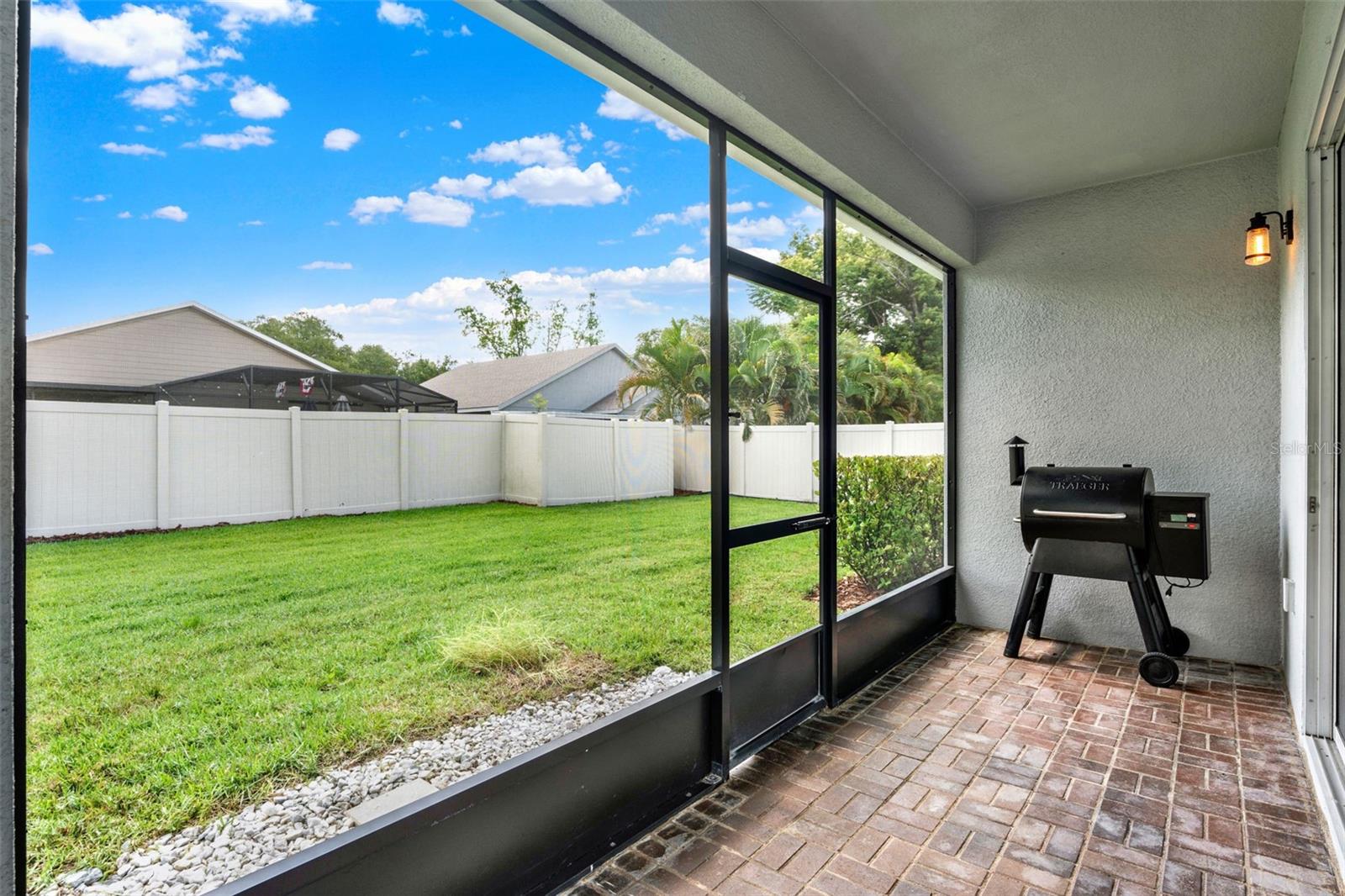 1061 CASTLEVECCHIO LOOP