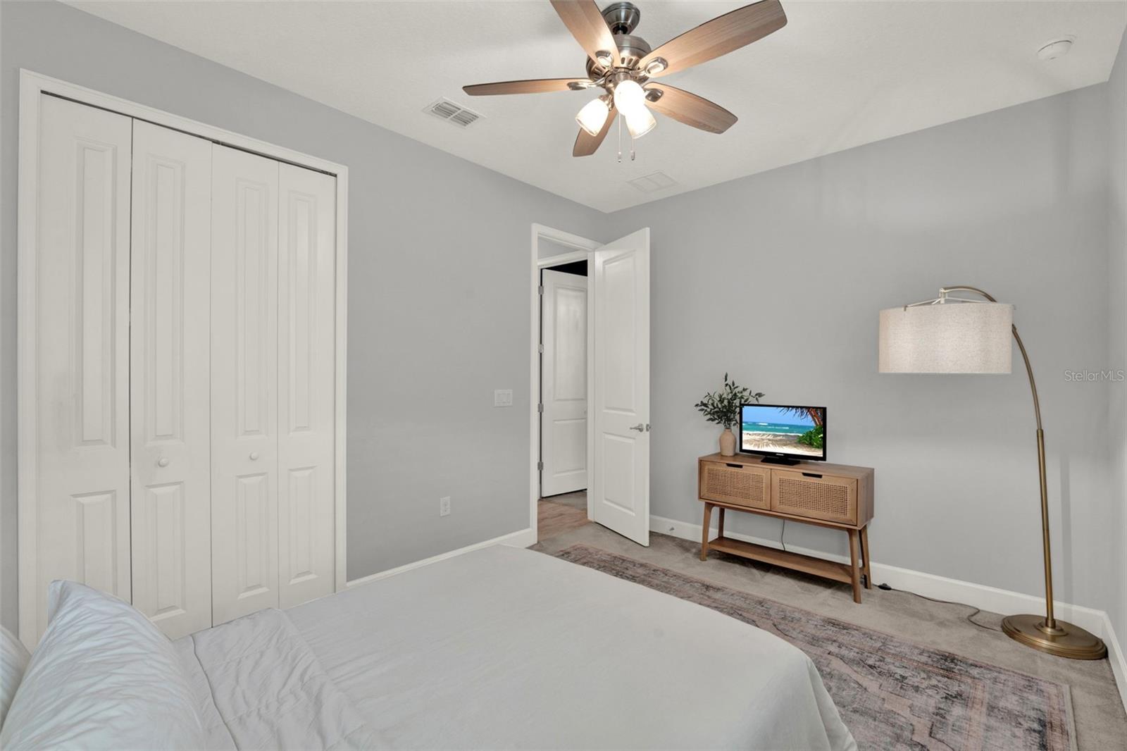 1061 CASTLEVECCHIO LOOP