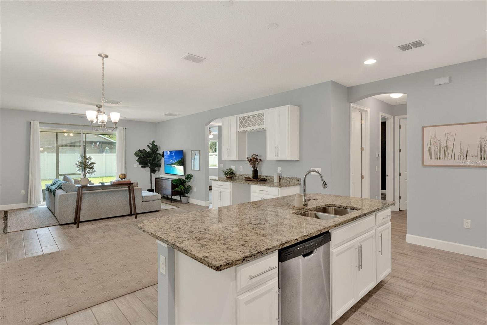 1061 CASTLEVECCHIO LOOP