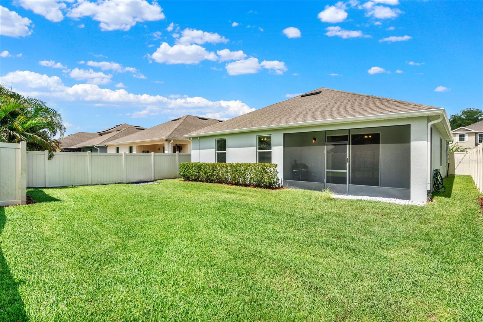 1061 CASTLEVECCHIO LOOP