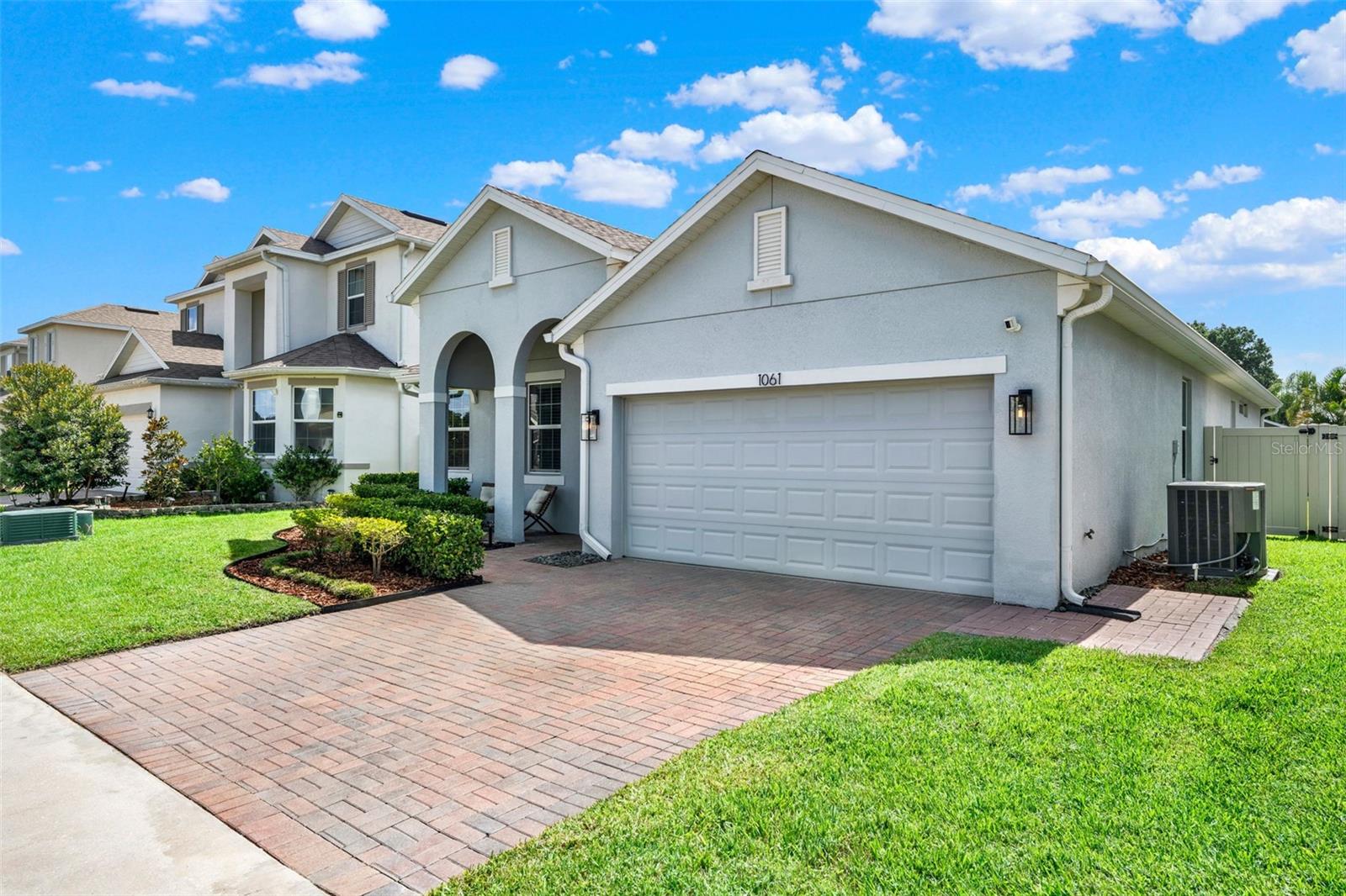 1061 CASTLEVECCHIO LOOP