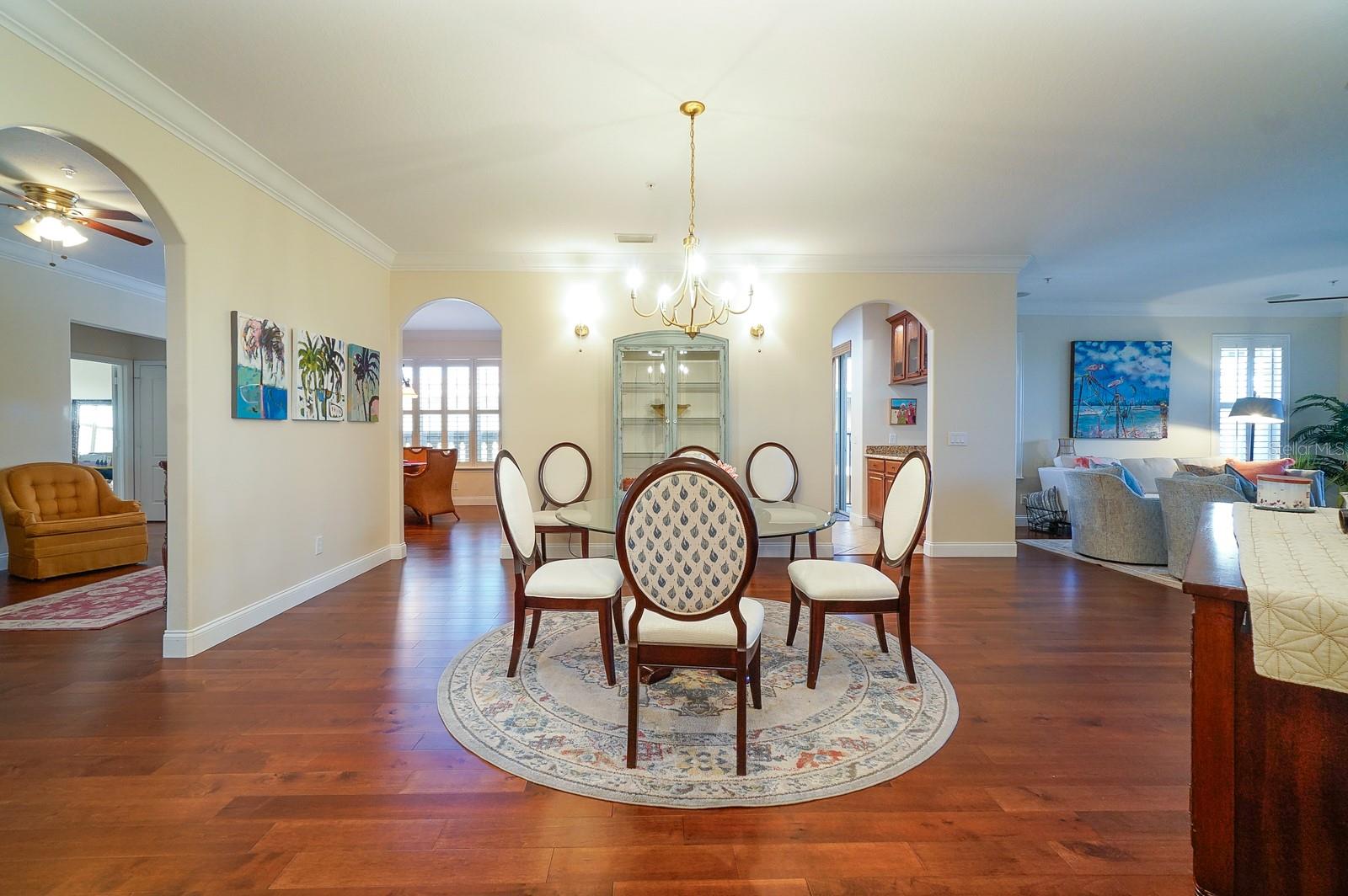 913 LOTUS VISTA DR #302