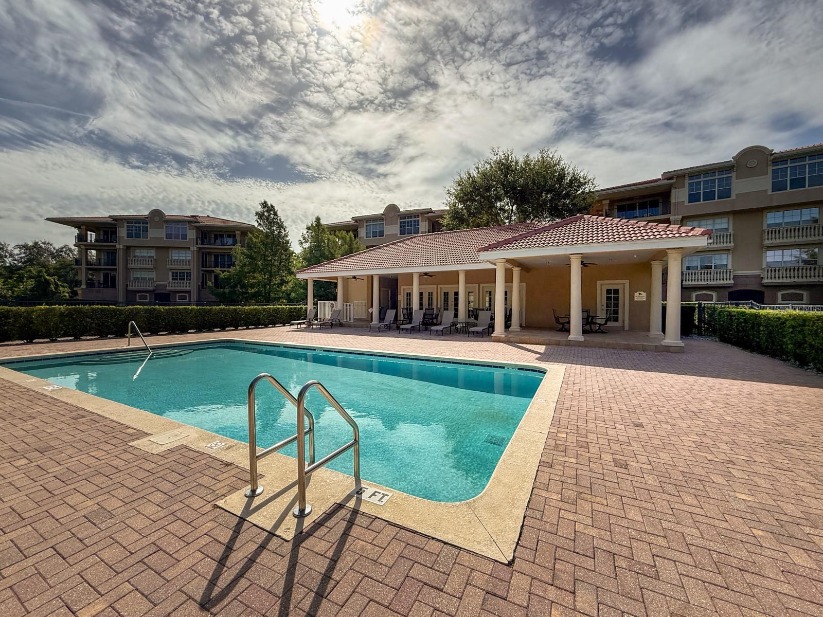 913 LOTUS VISTA DR #302