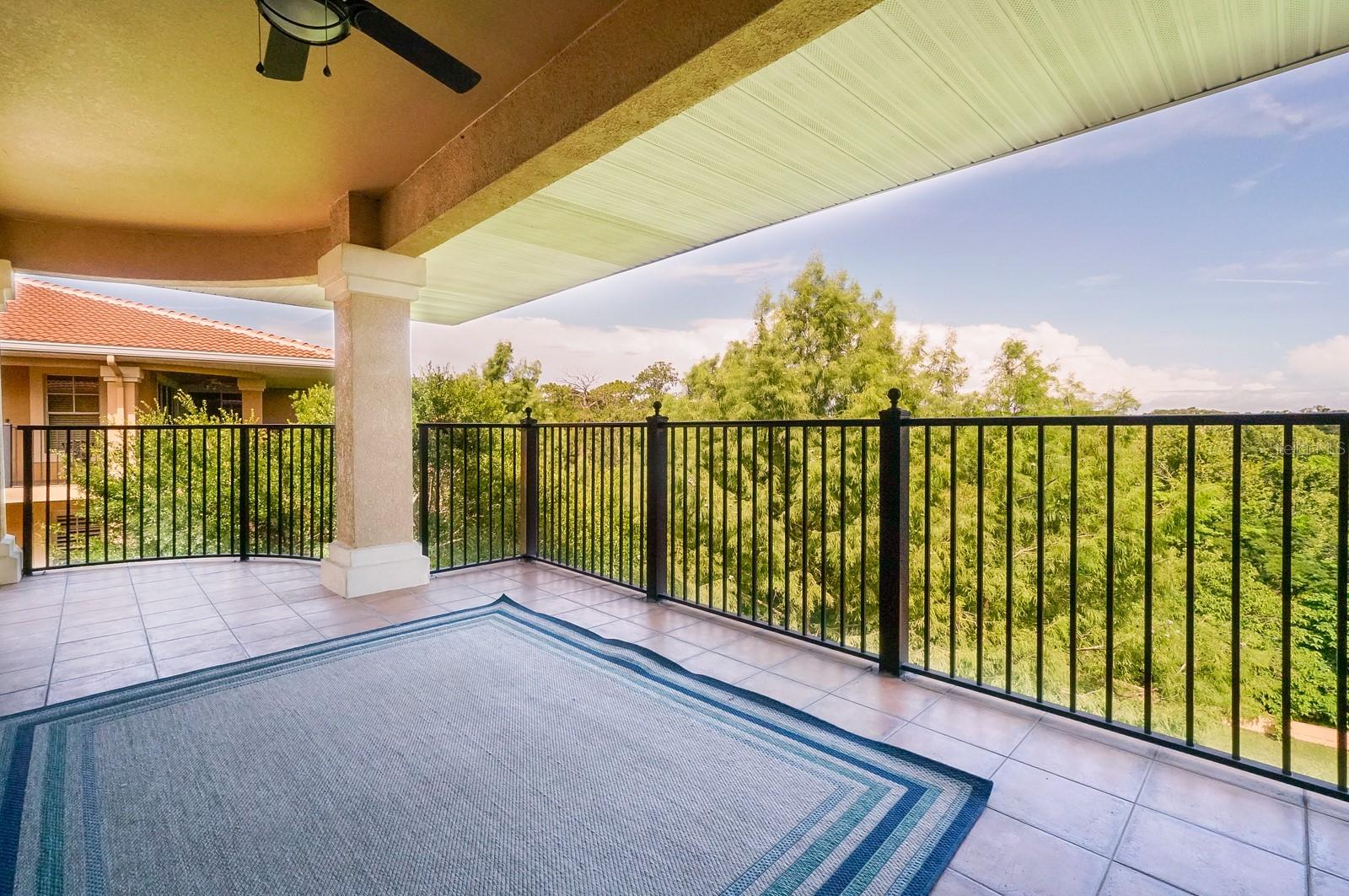 913 LOTUS VISTA DR #302