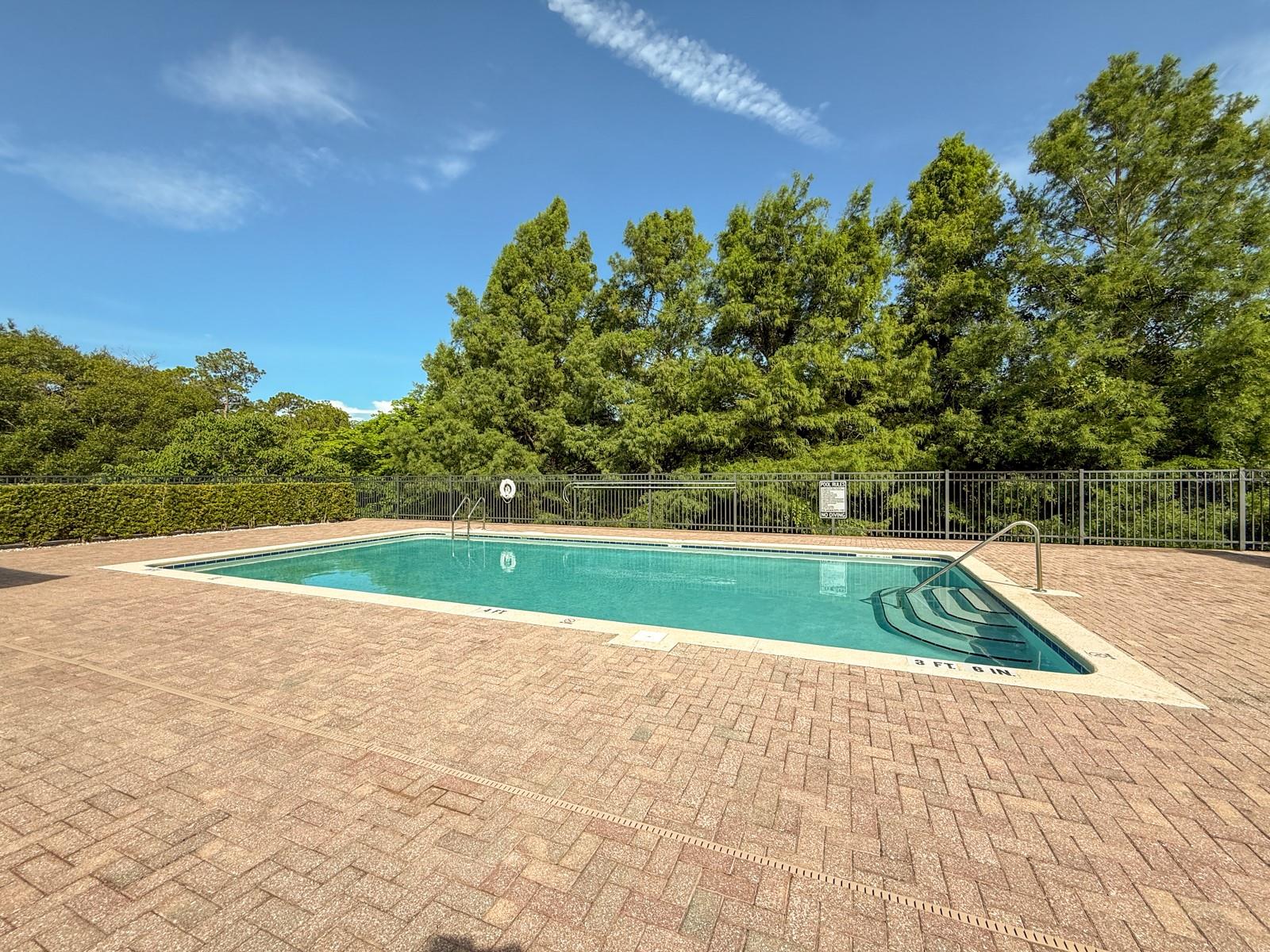 913 LOTUS VISTA DR #302