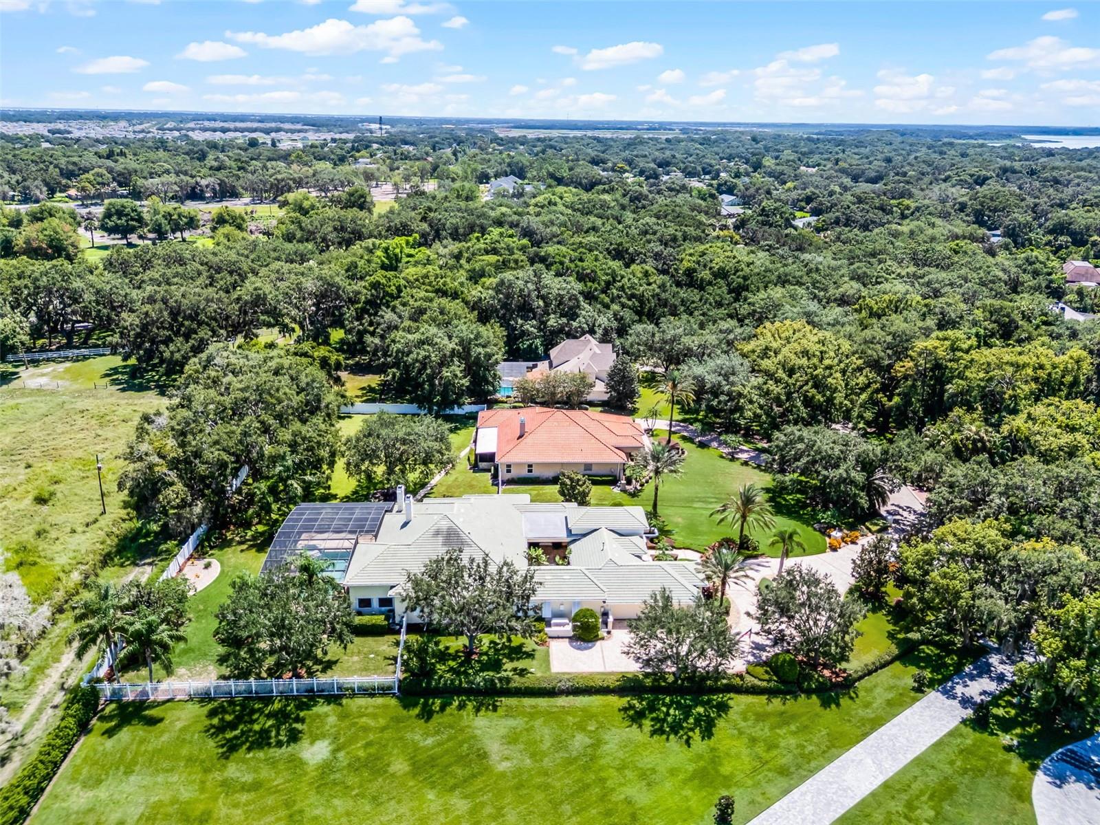 1393 GRANDVIEW BLVD