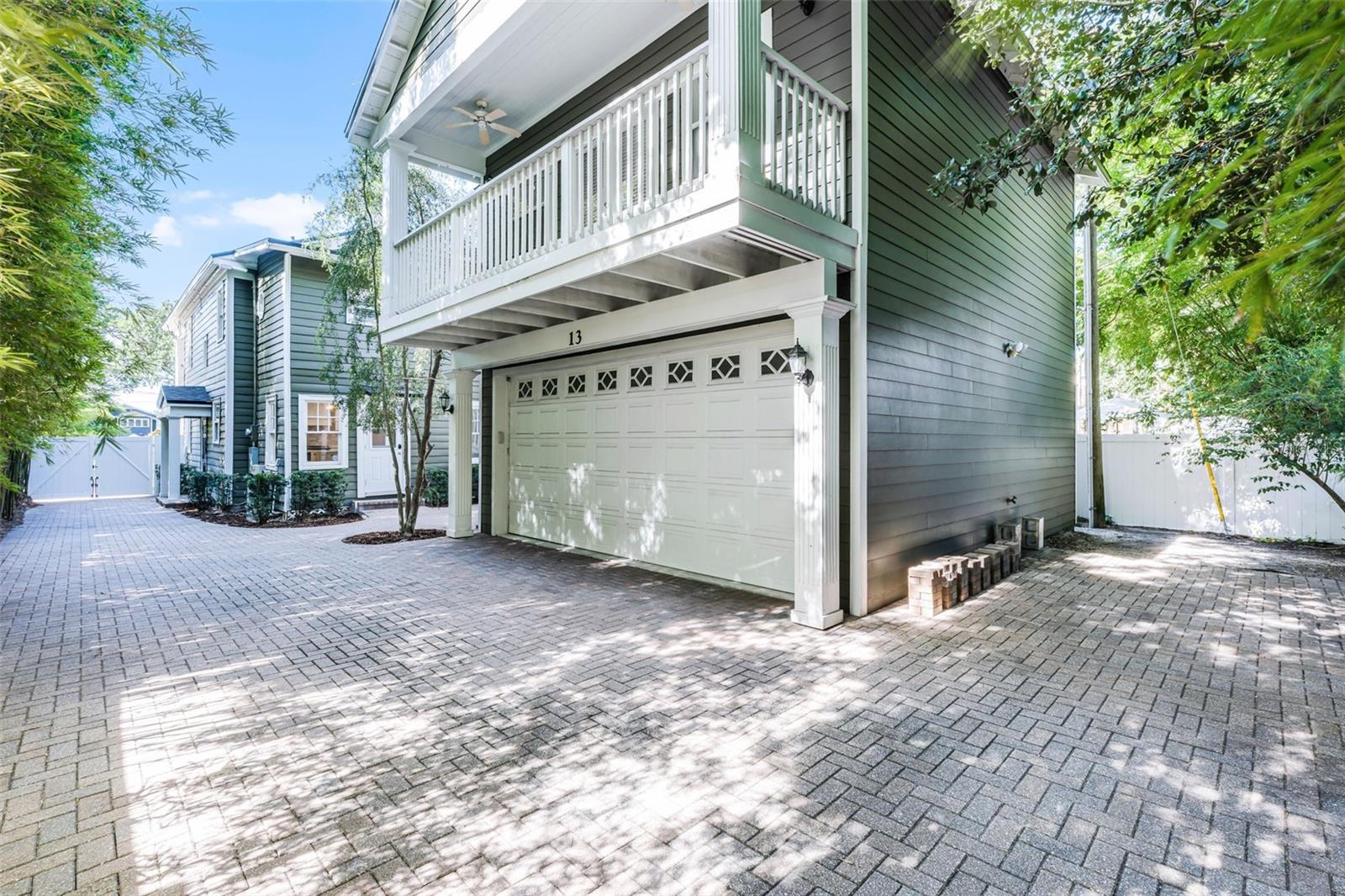 11 W HARVARD ST