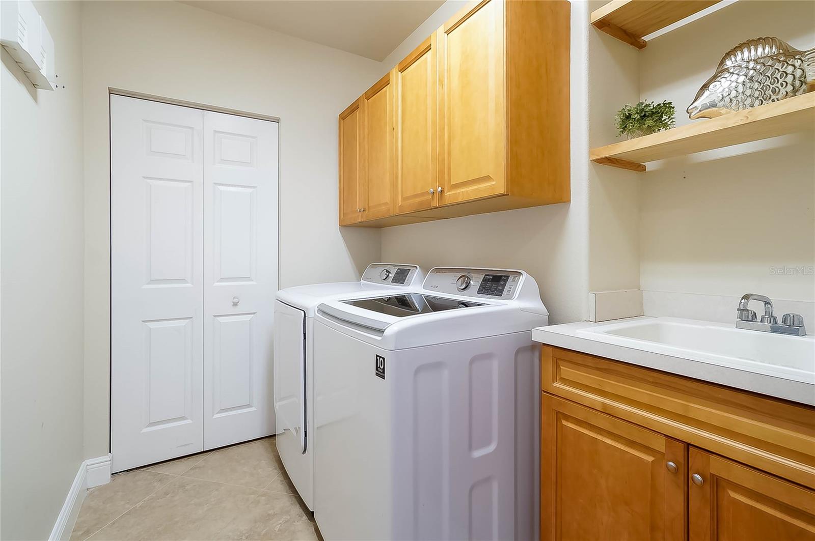 8755 THE ESPLANADE #114