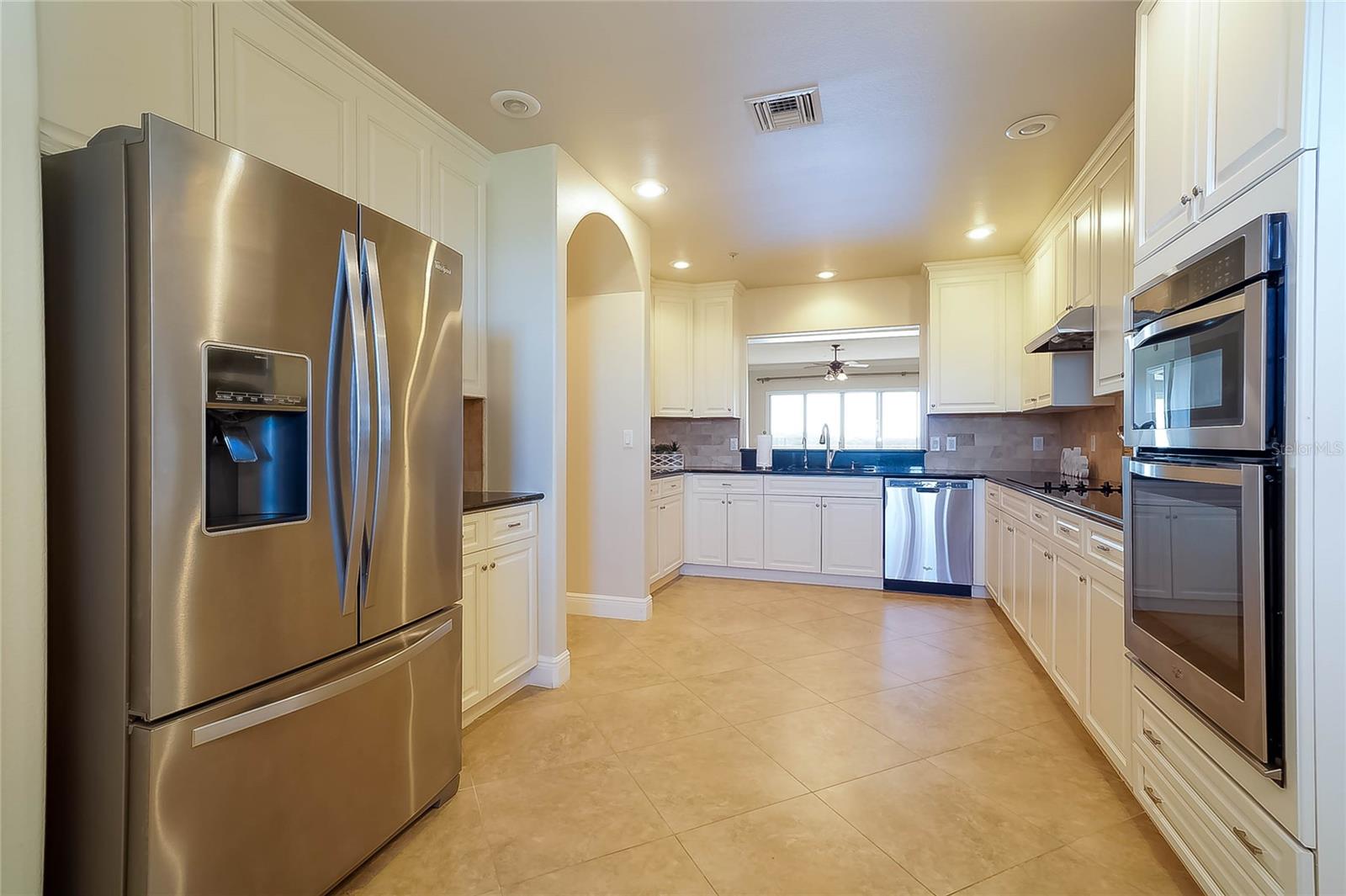 8755 THE ESPLANADE #114