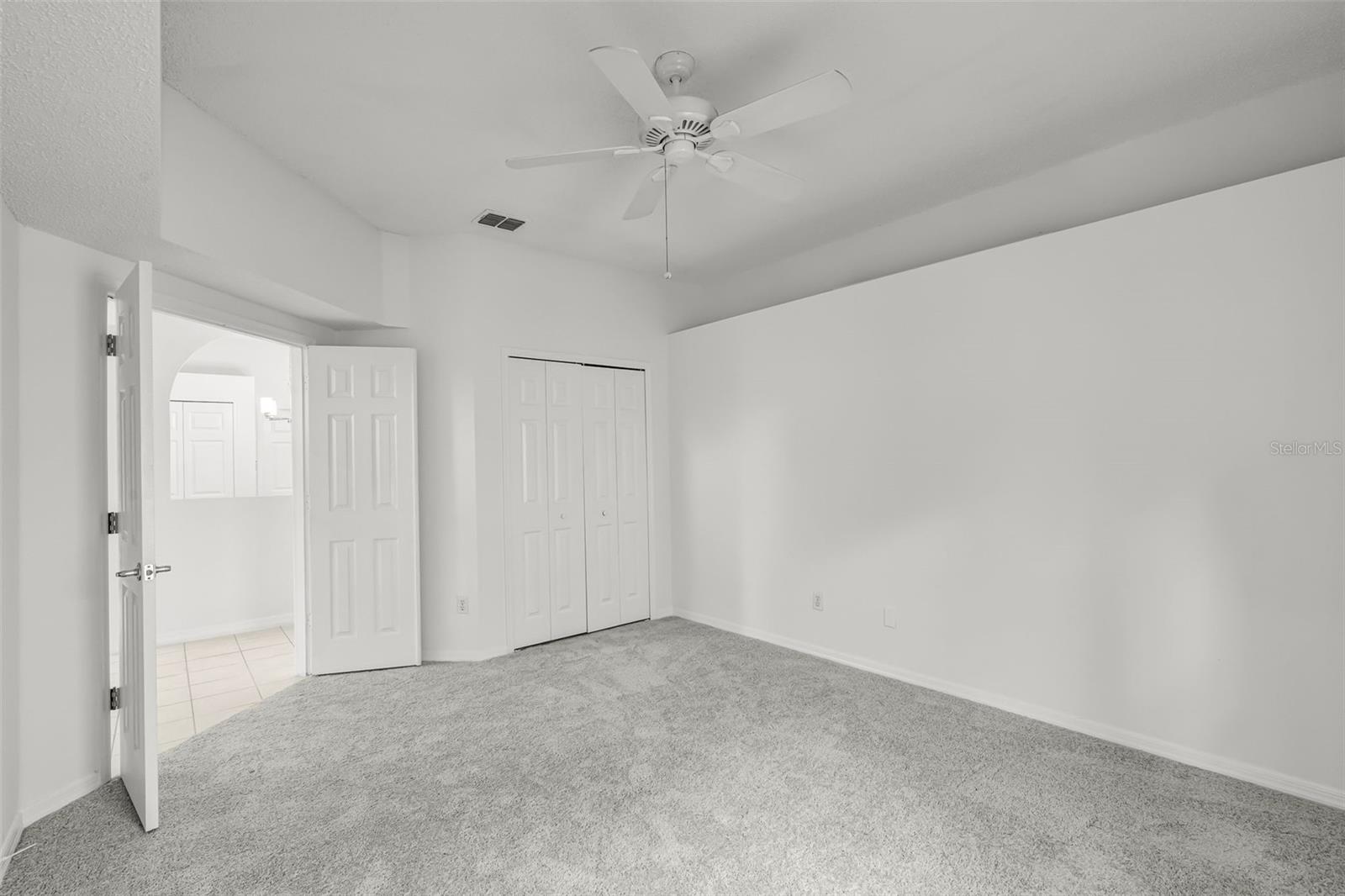 1223 VICKERS LAKE DR