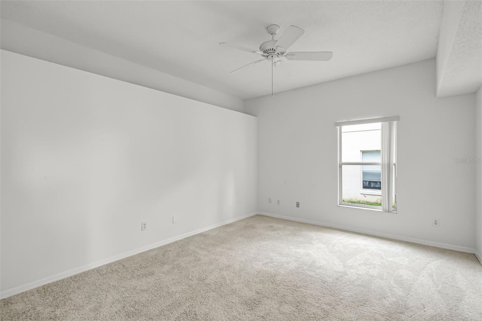 1223 VICKERS LAKE DR