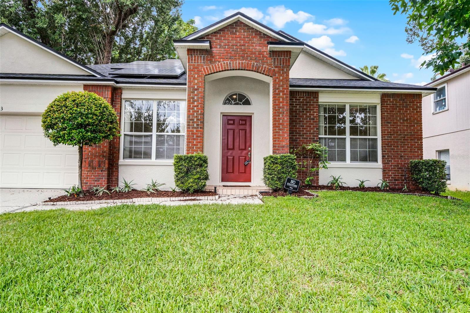 1223 VICKERS LAKE DR