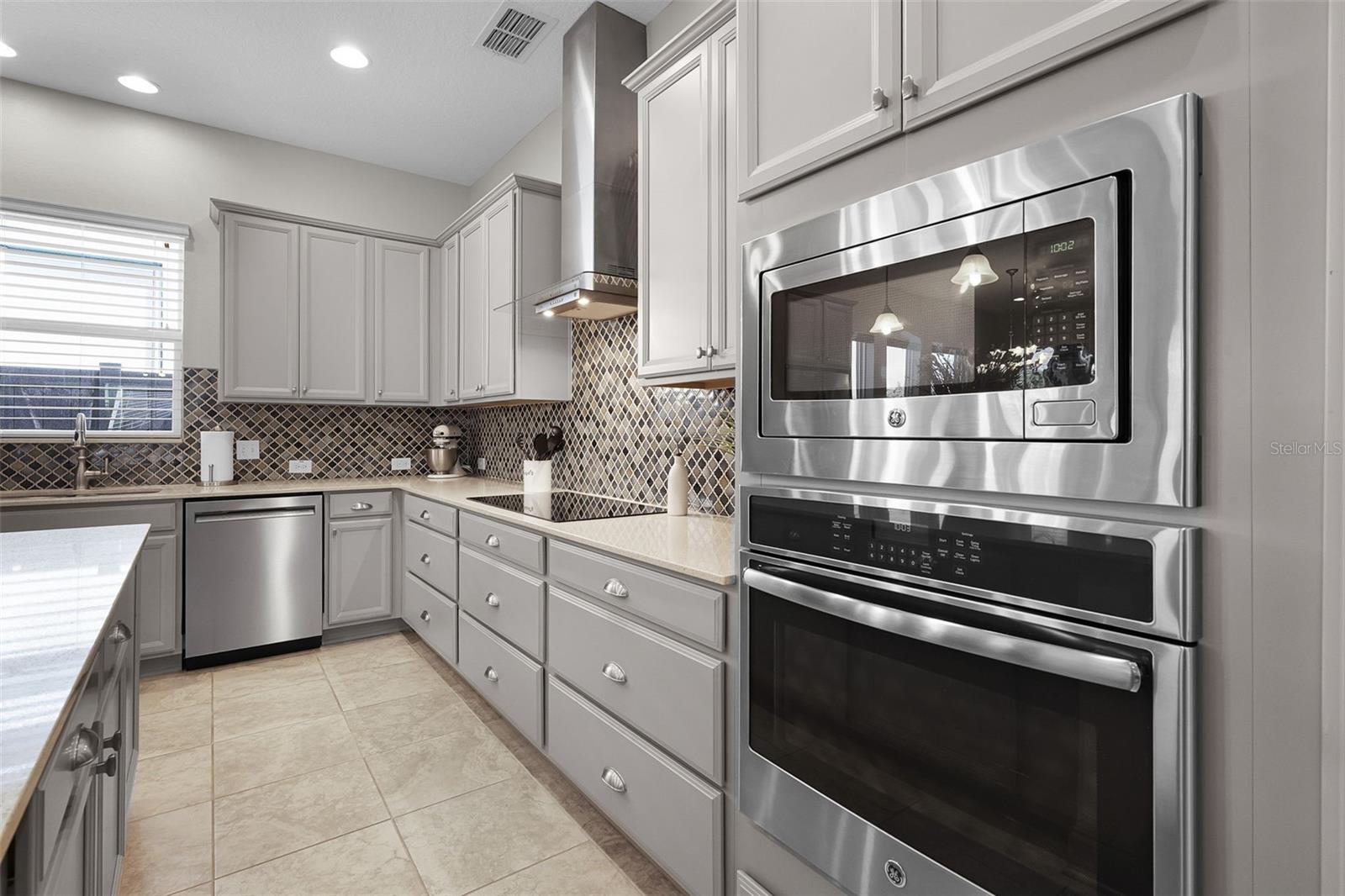 17176 GATHERING PLACE CIR