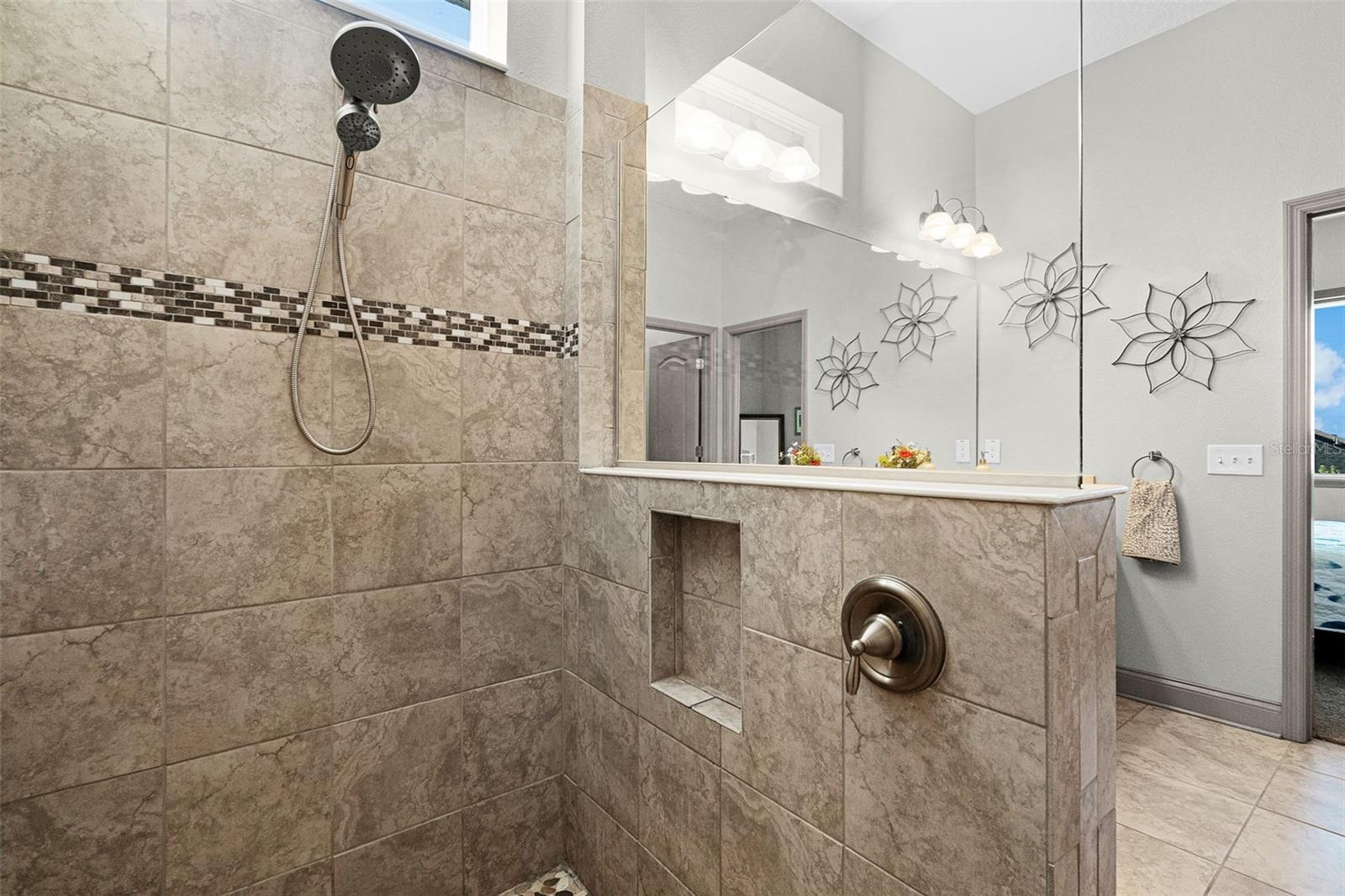 17176 GATHERING PLACE CIR