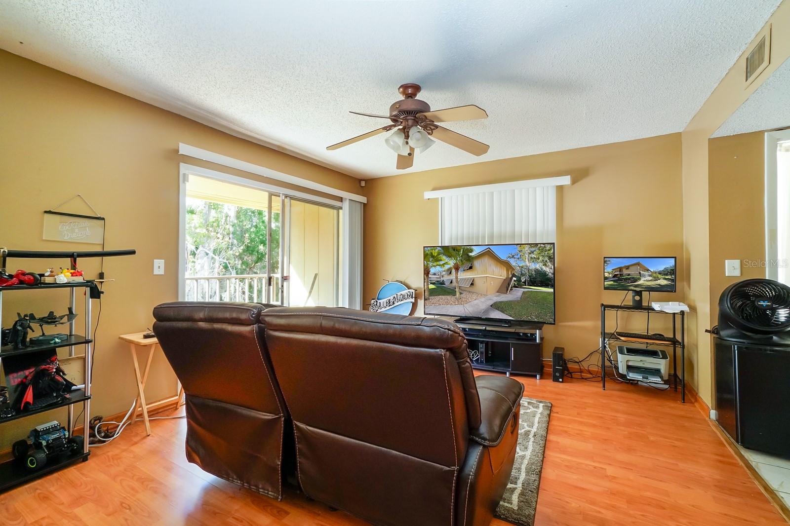 130 JASMINE WOODS CT #7B