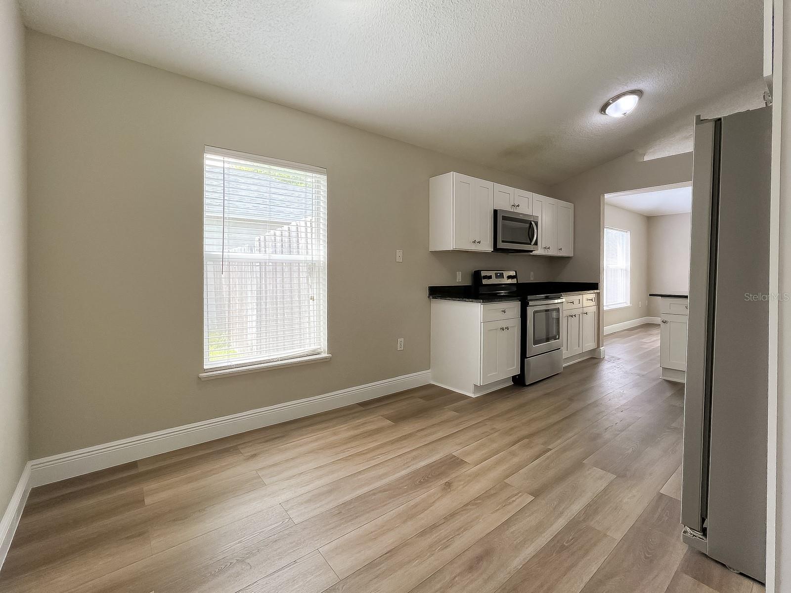 522 GRAND ROYAL CIR