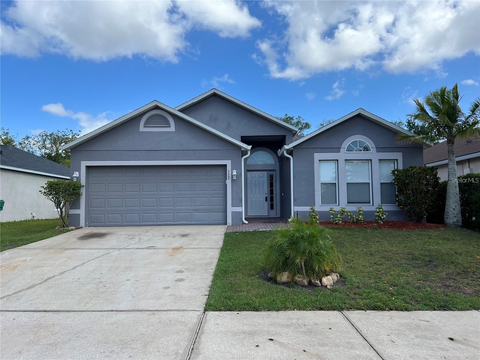 522 GRAND ROYAL CIR