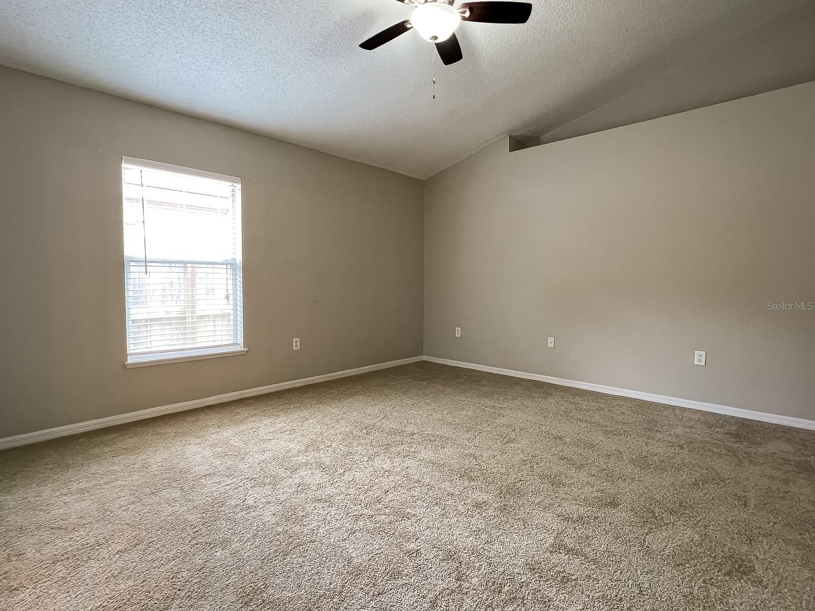522 GRAND ROYAL CIR