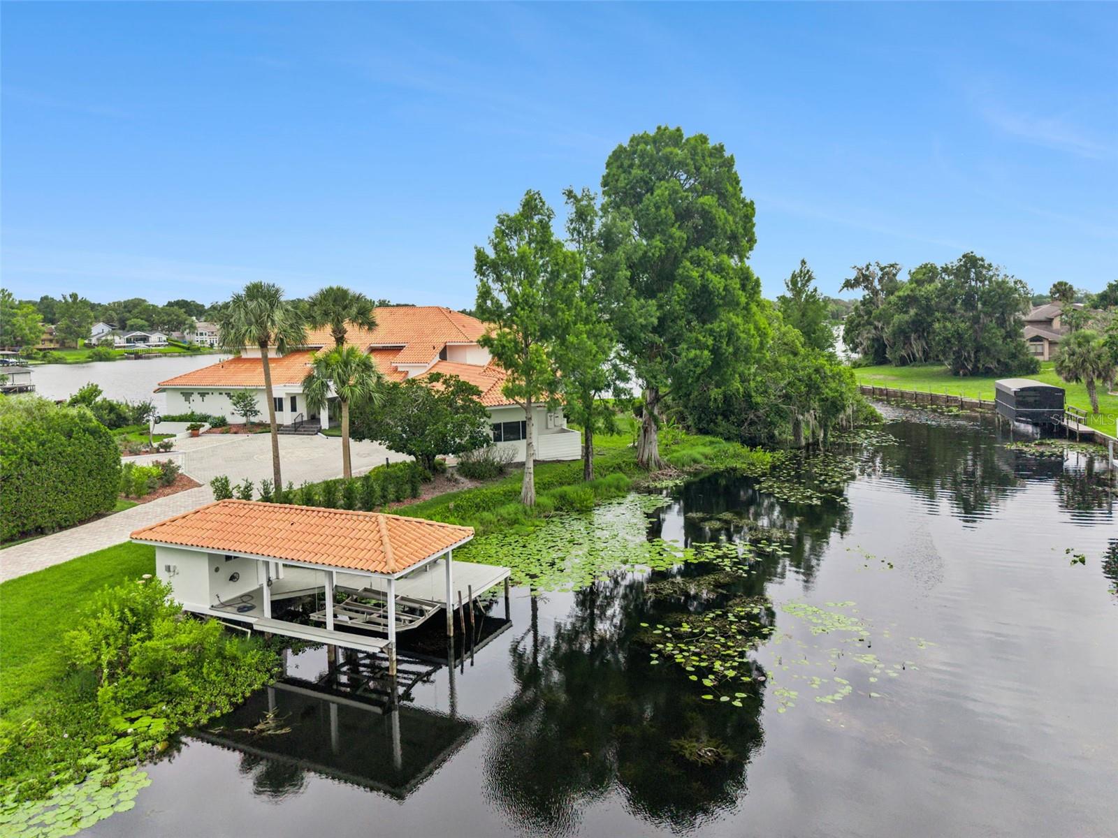 315 MENASHE CT