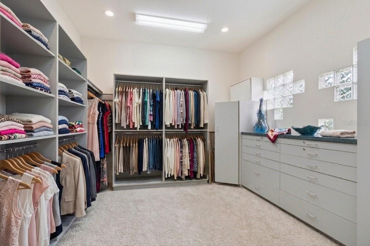 315 MENASHE CT