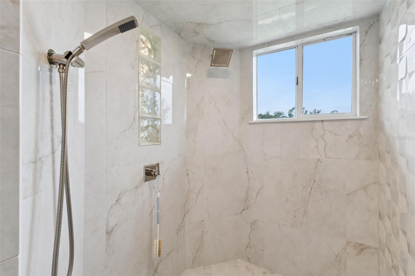 315 MENASHE CT