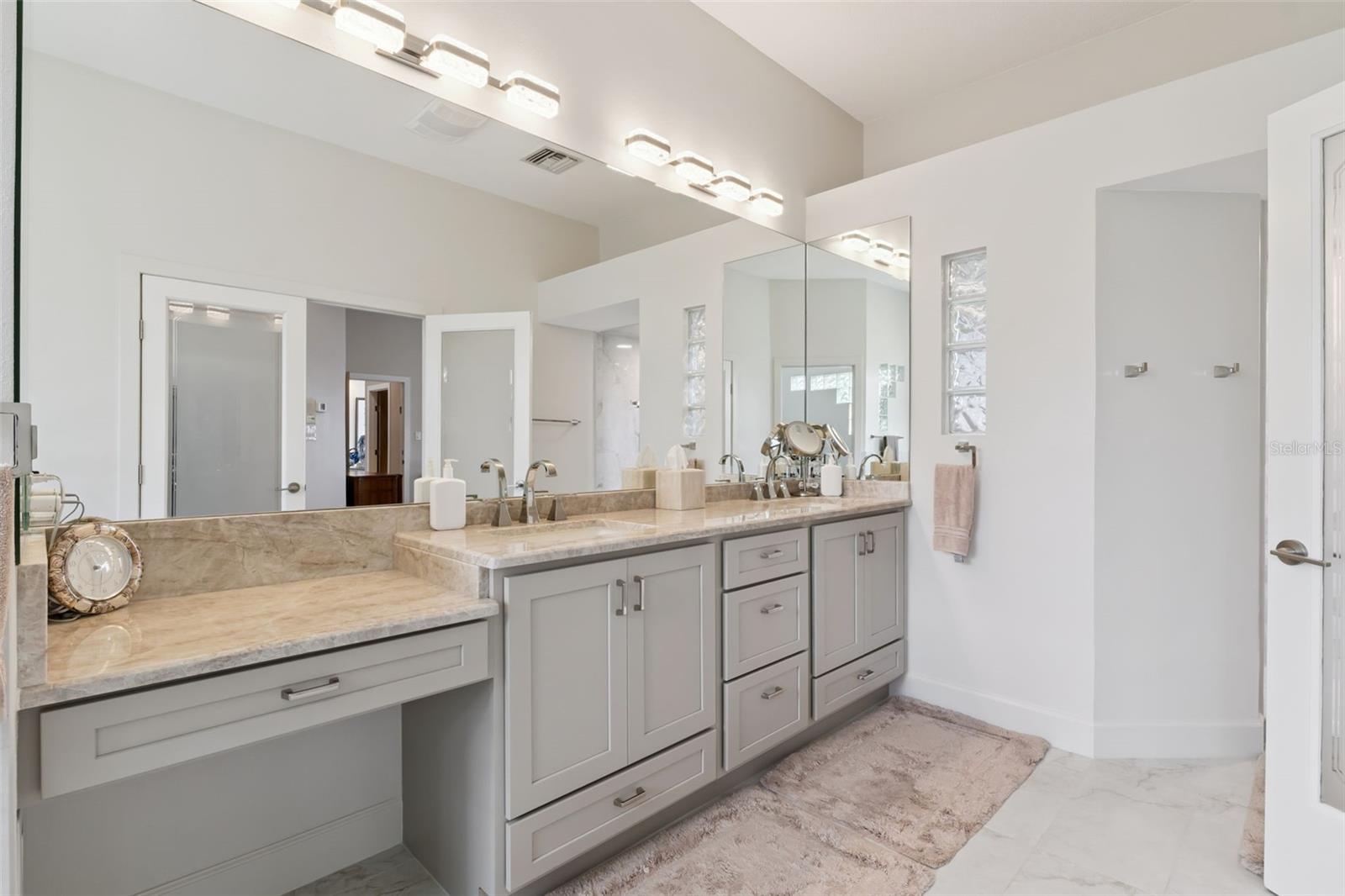 315 MENASHE CT