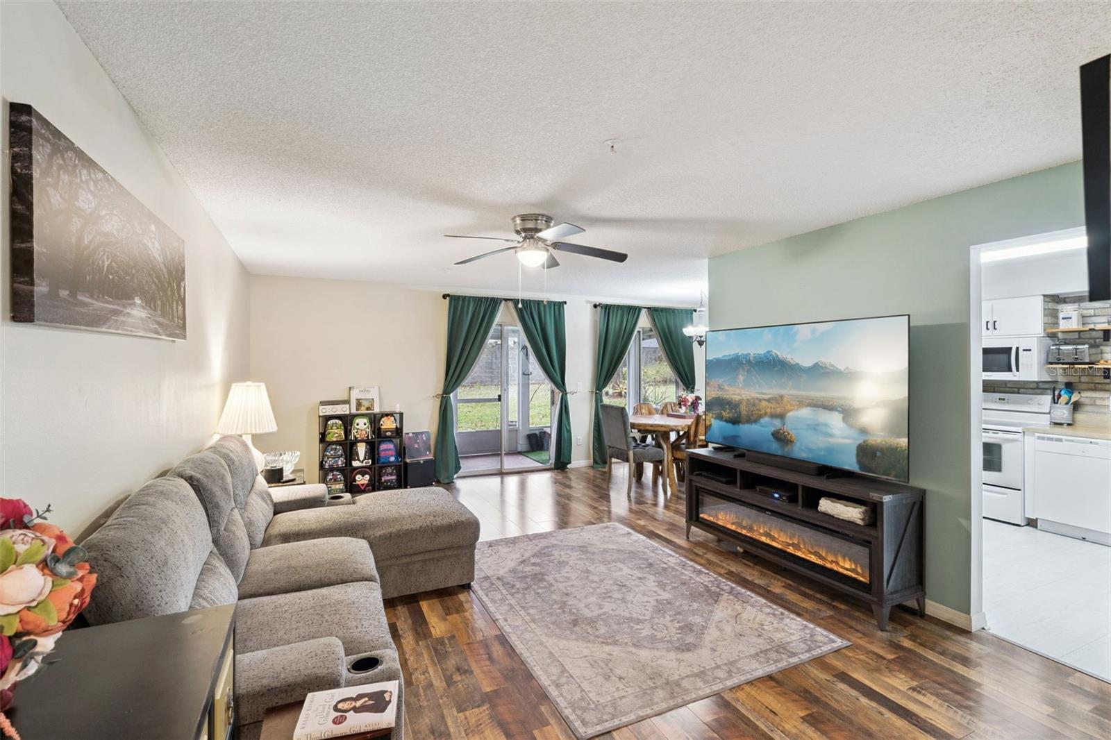 5271 WHITSTABLE WAY #2504