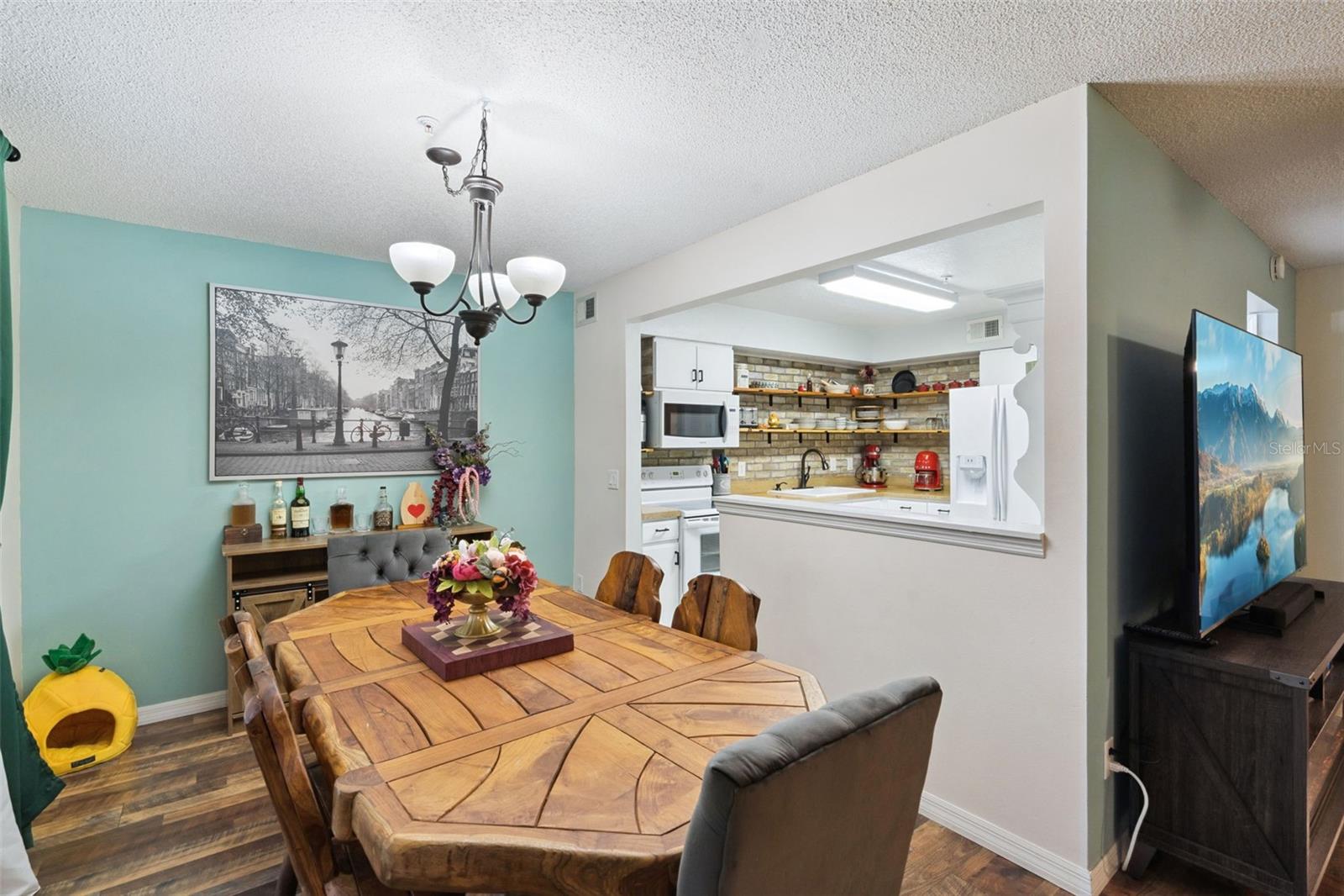 5271 WHITSTABLE WAY #2504