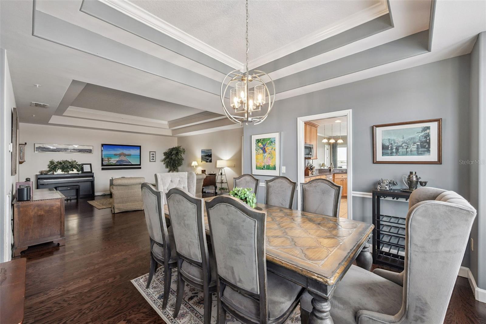 8767 THE ESPLANADE #44