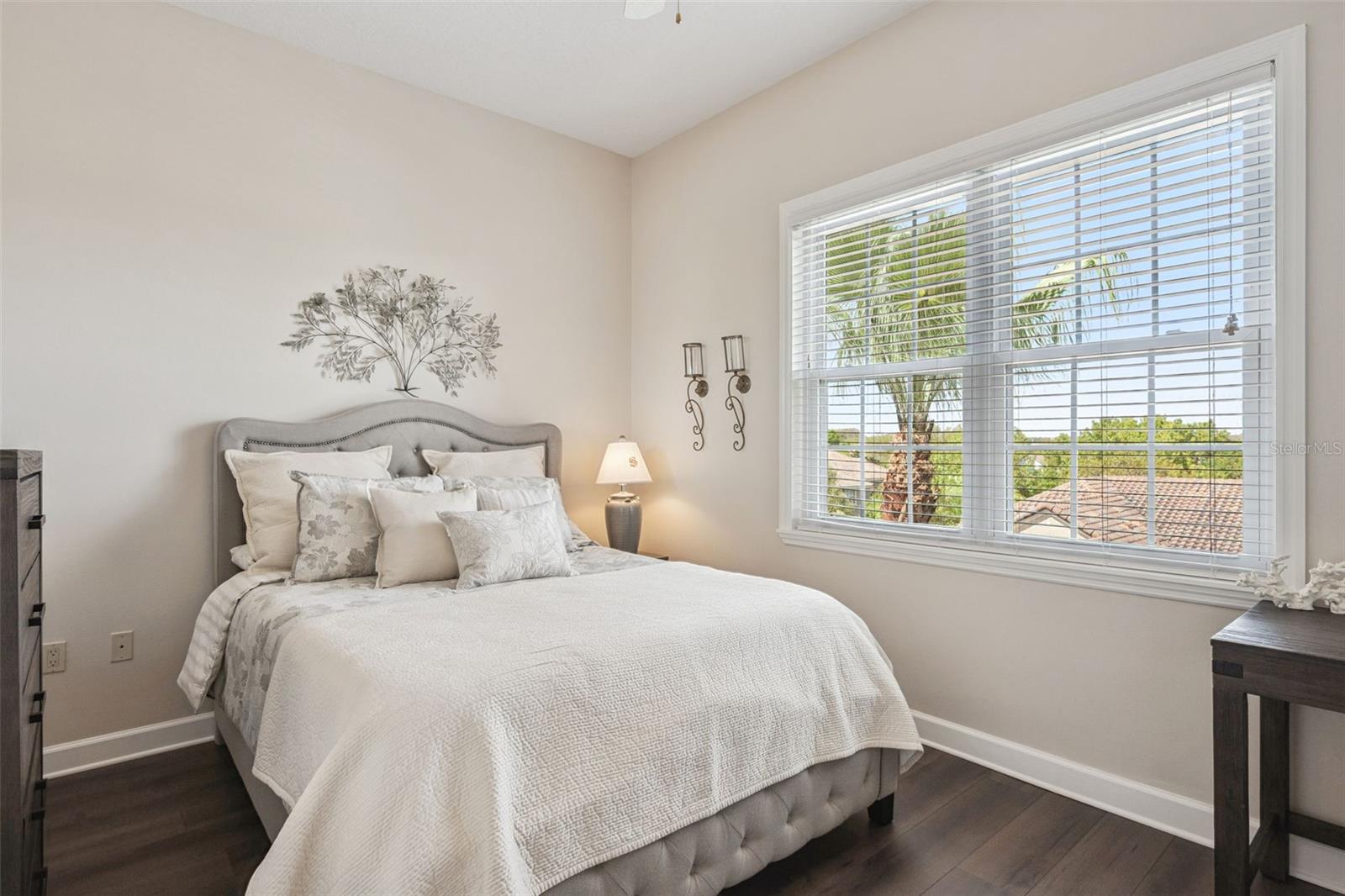 8767 THE ESPLANADE #44