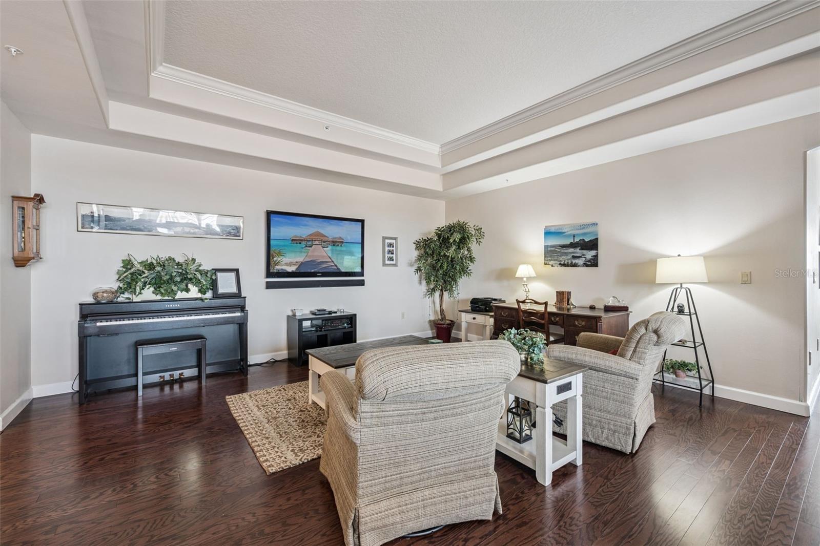 8767 THE ESPLANADE #44