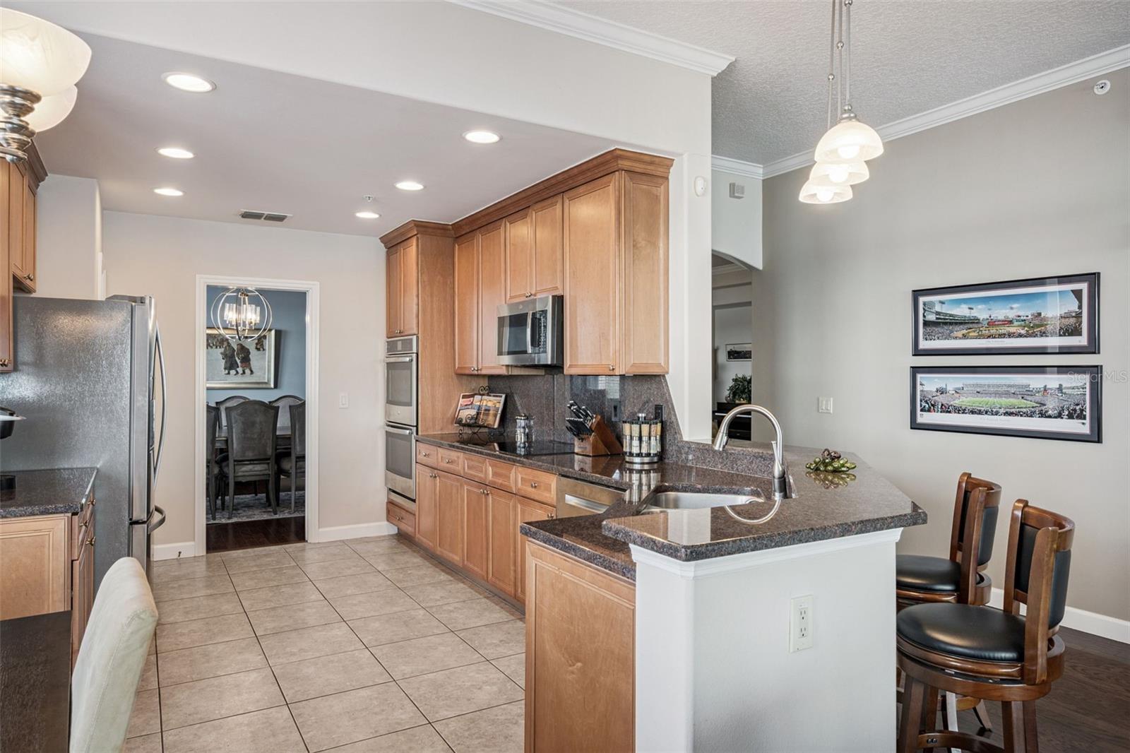 8767 THE ESPLANADE #44