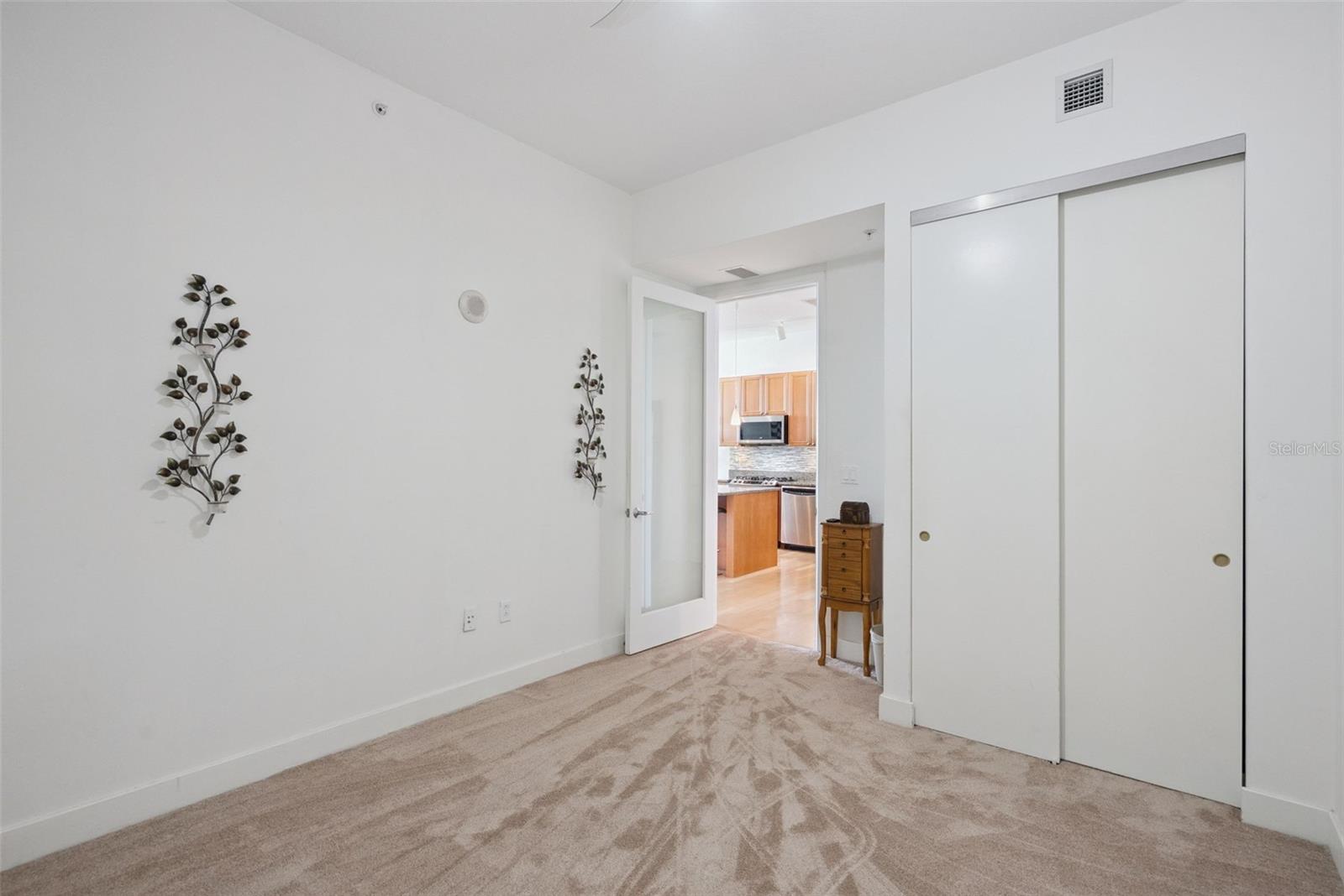 150 E ROBINSON ST #2709