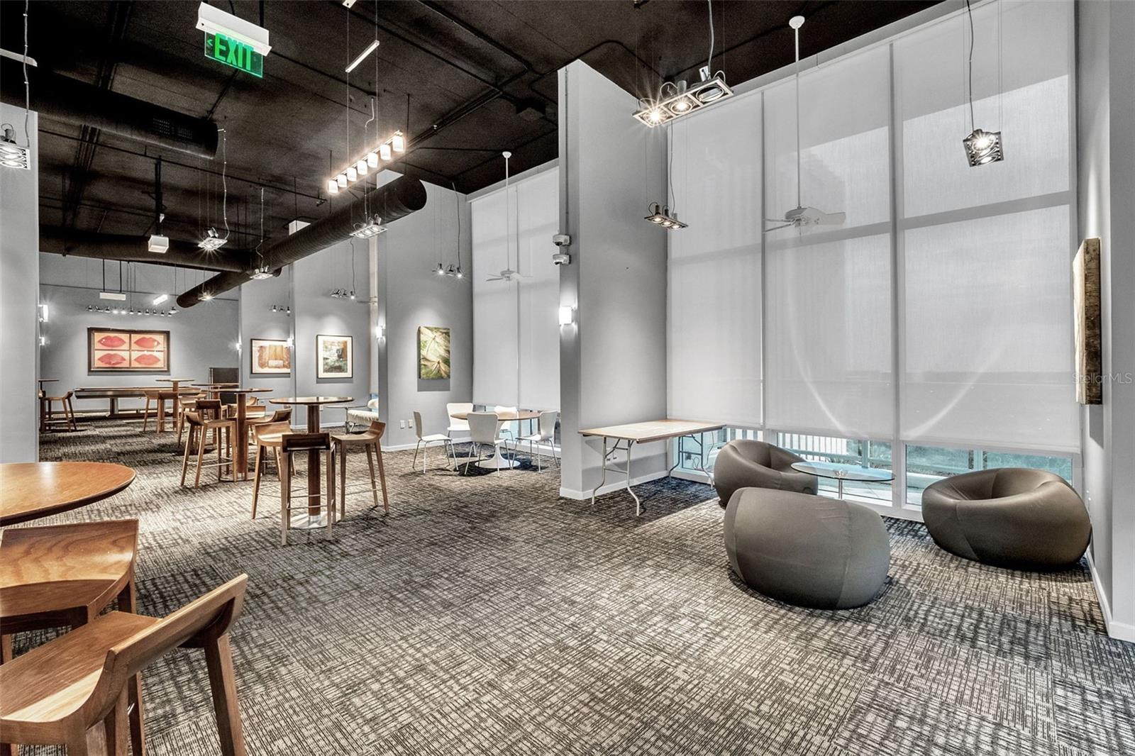 150 E ROBINSON ST #2709