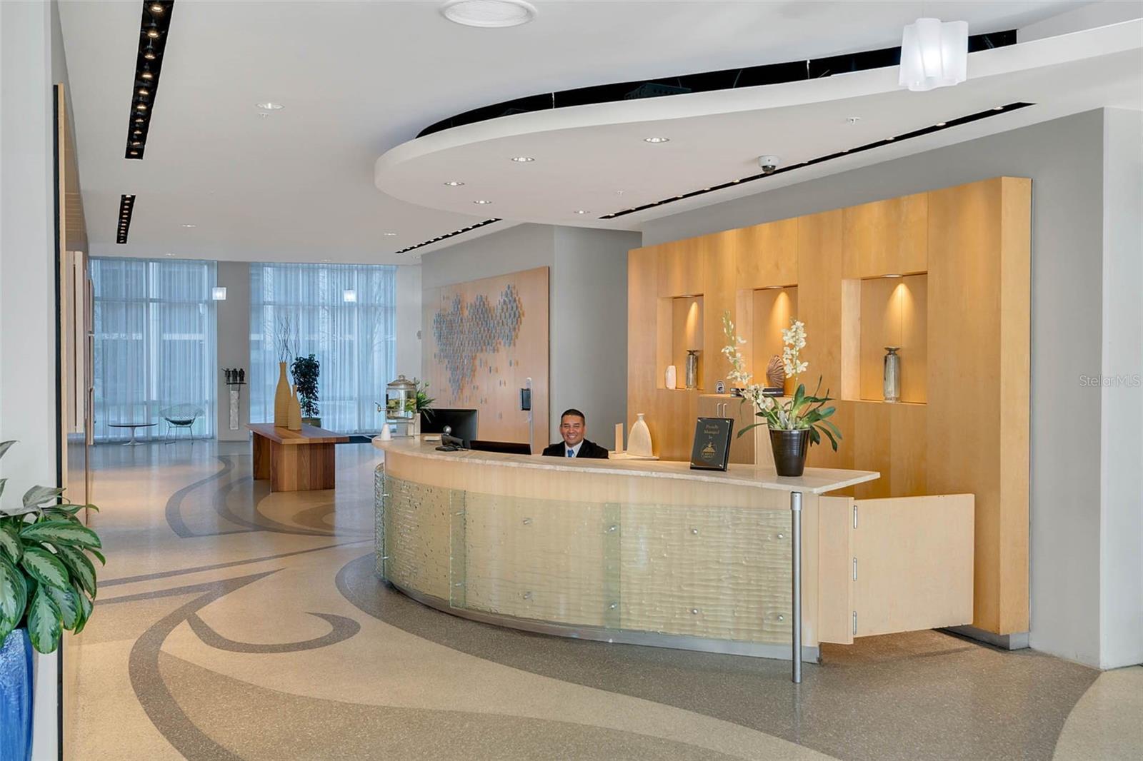 150 E ROBINSON ST #2709