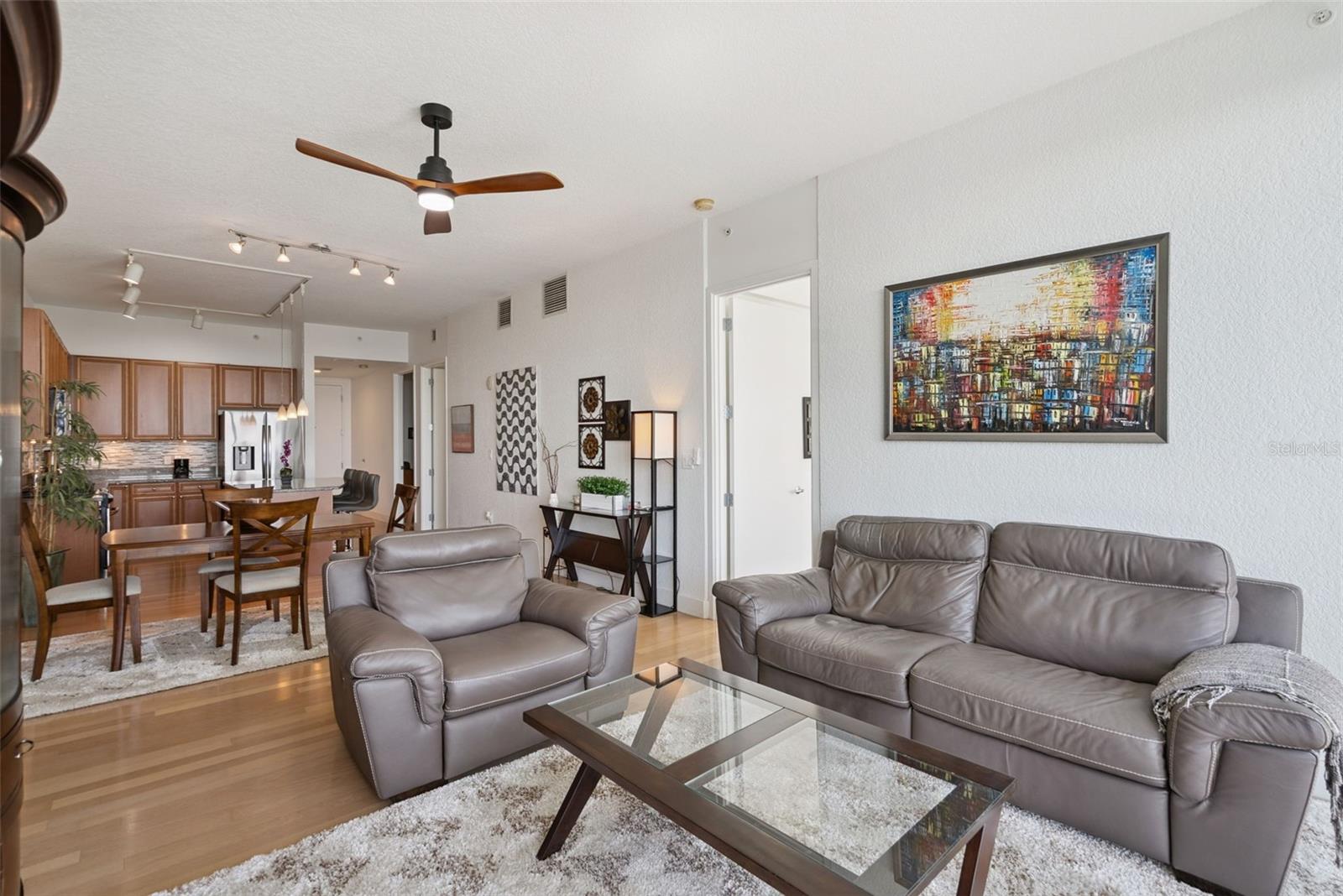 150 E ROBINSON ST #2709