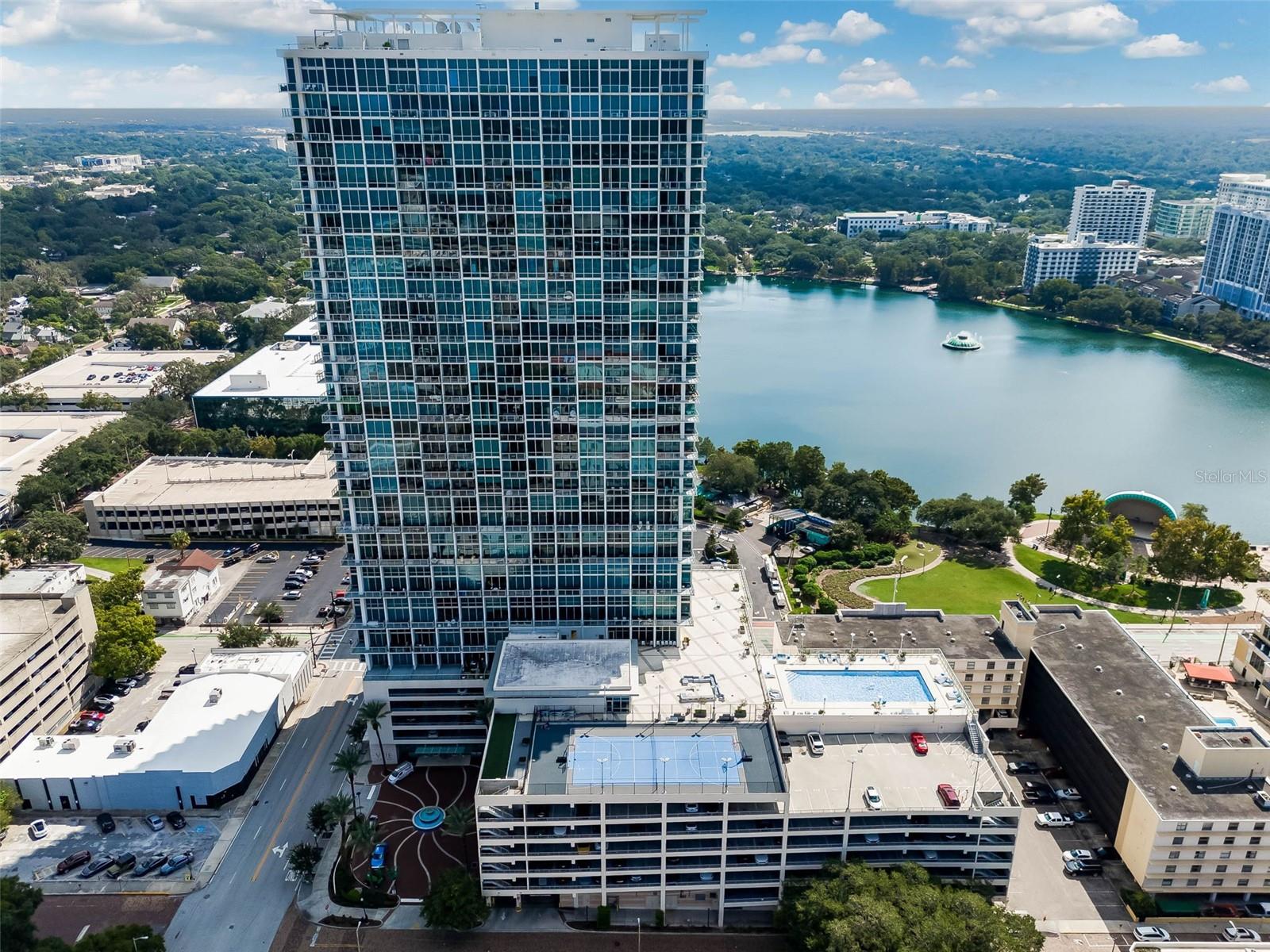 150 E ROBINSON ST #2709