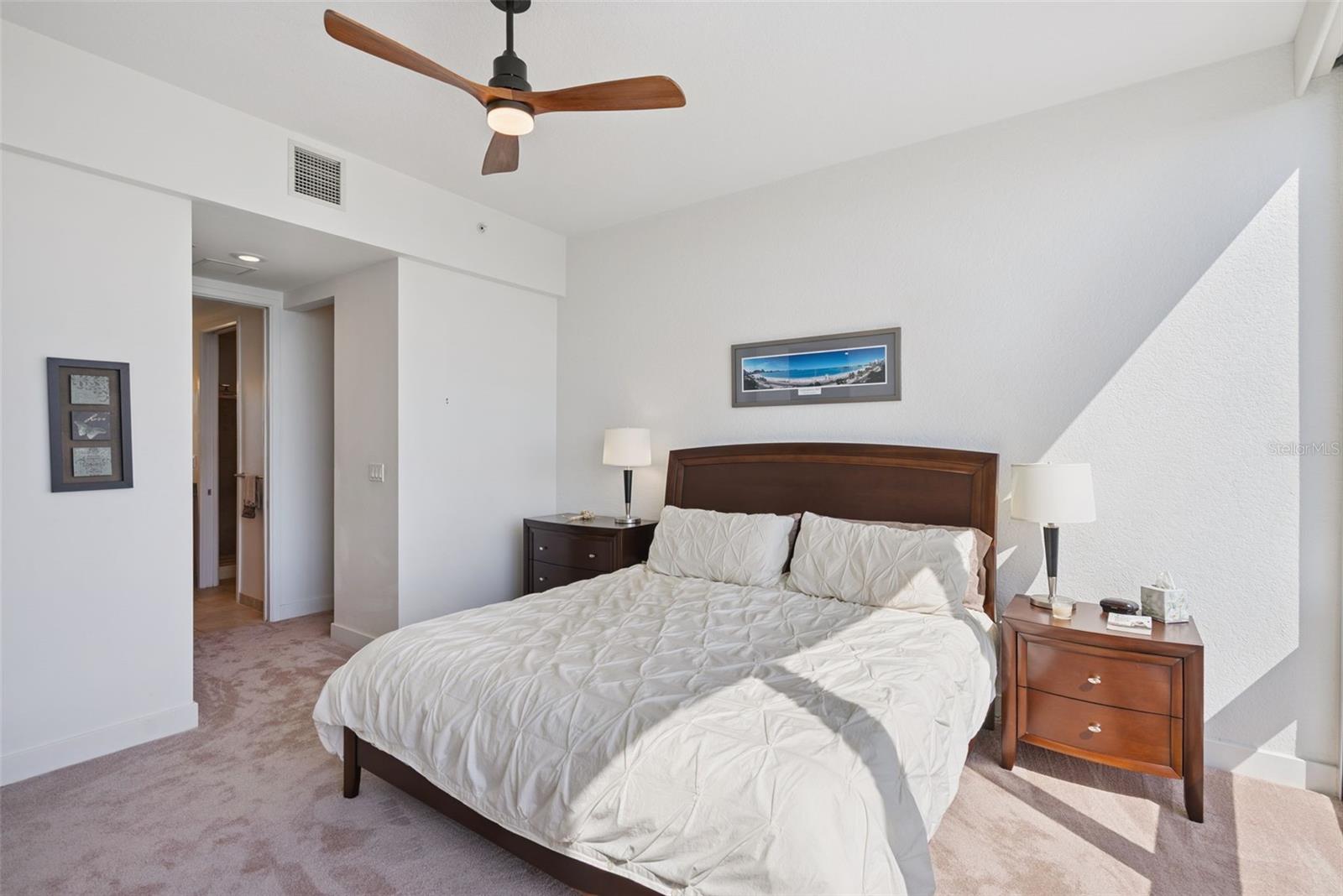 150 E ROBINSON ST #2709