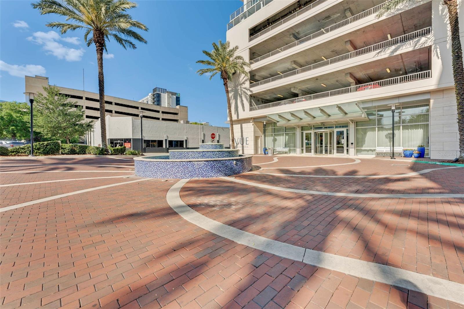 150 E ROBINSON ST #2709