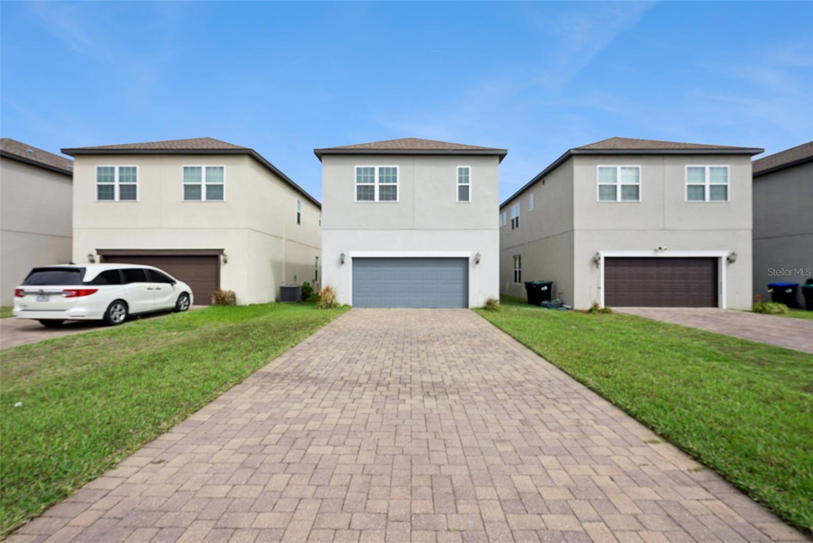 1490 GARDEN ARBOR LN