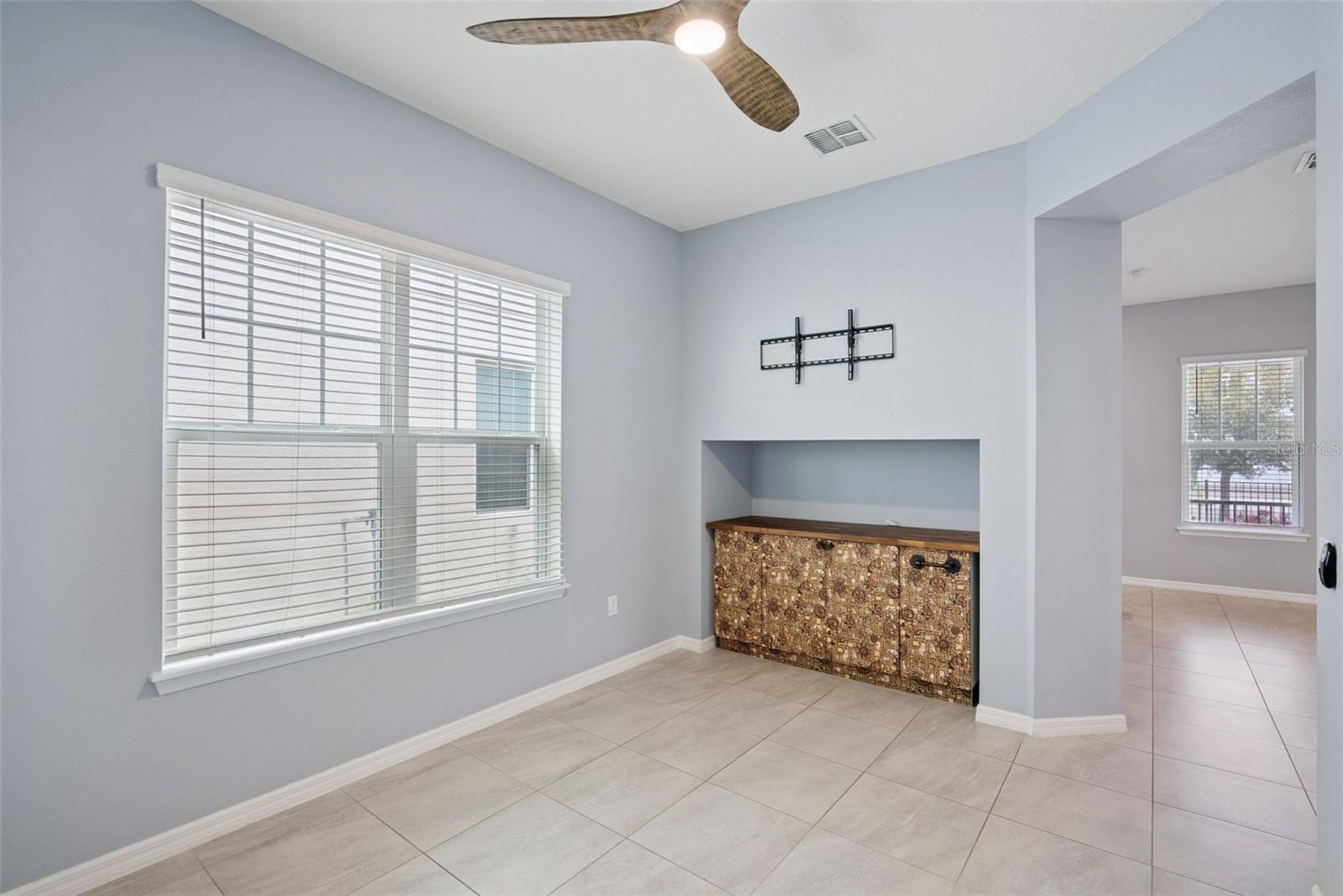 1490 GARDEN ARBOR LN