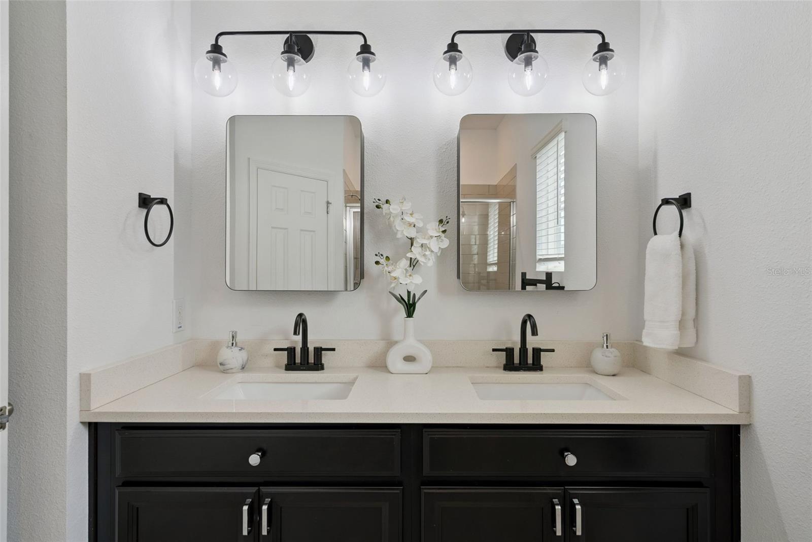 1490 GARDEN ARBOR LN